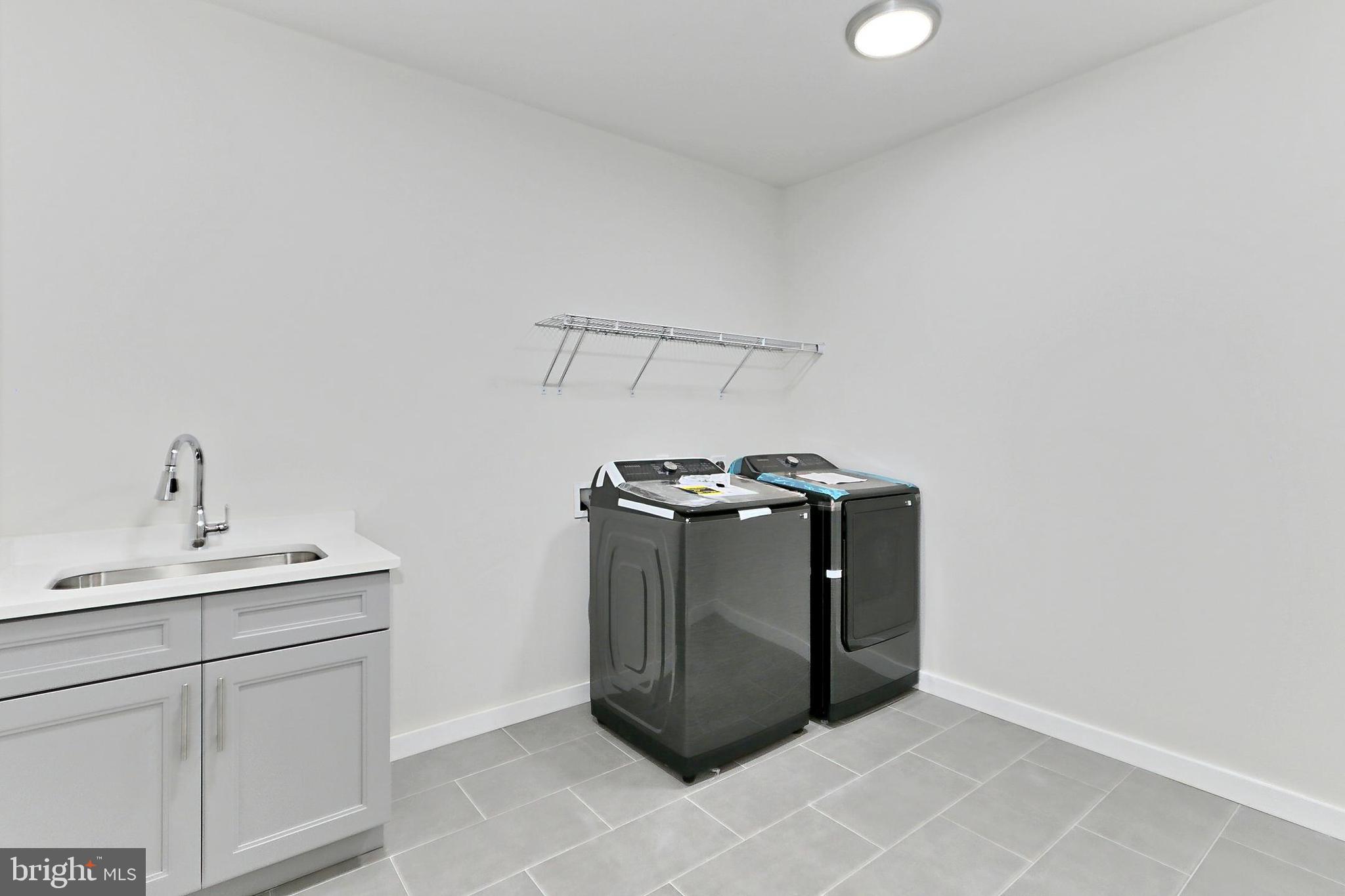 NEAR FALLS CHURCH - Residential