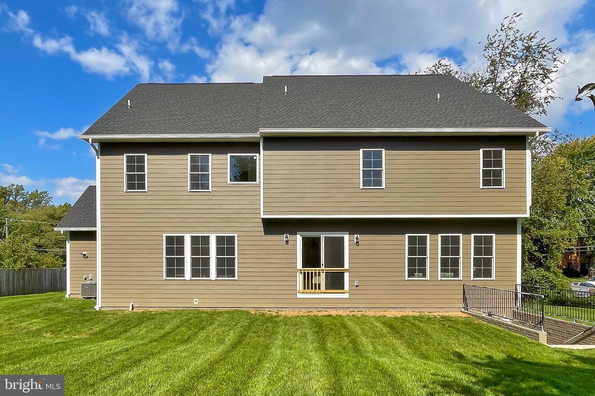 NEAR FALLS CHURCH - Residential