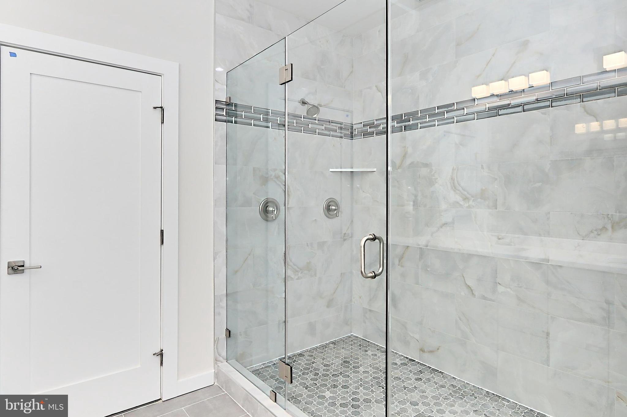 NEAR FALLS CHURCH - Residential