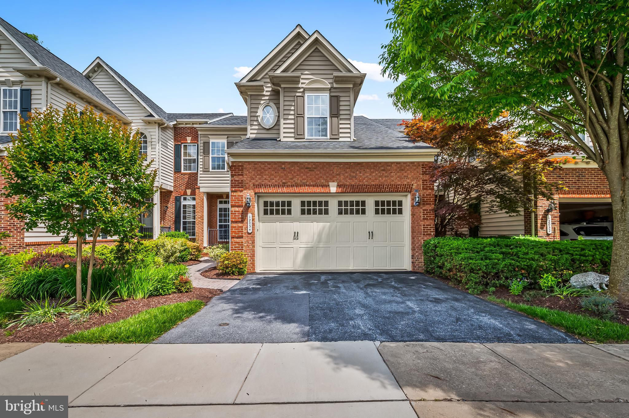 ELLICOTT MEADOWS - Residential