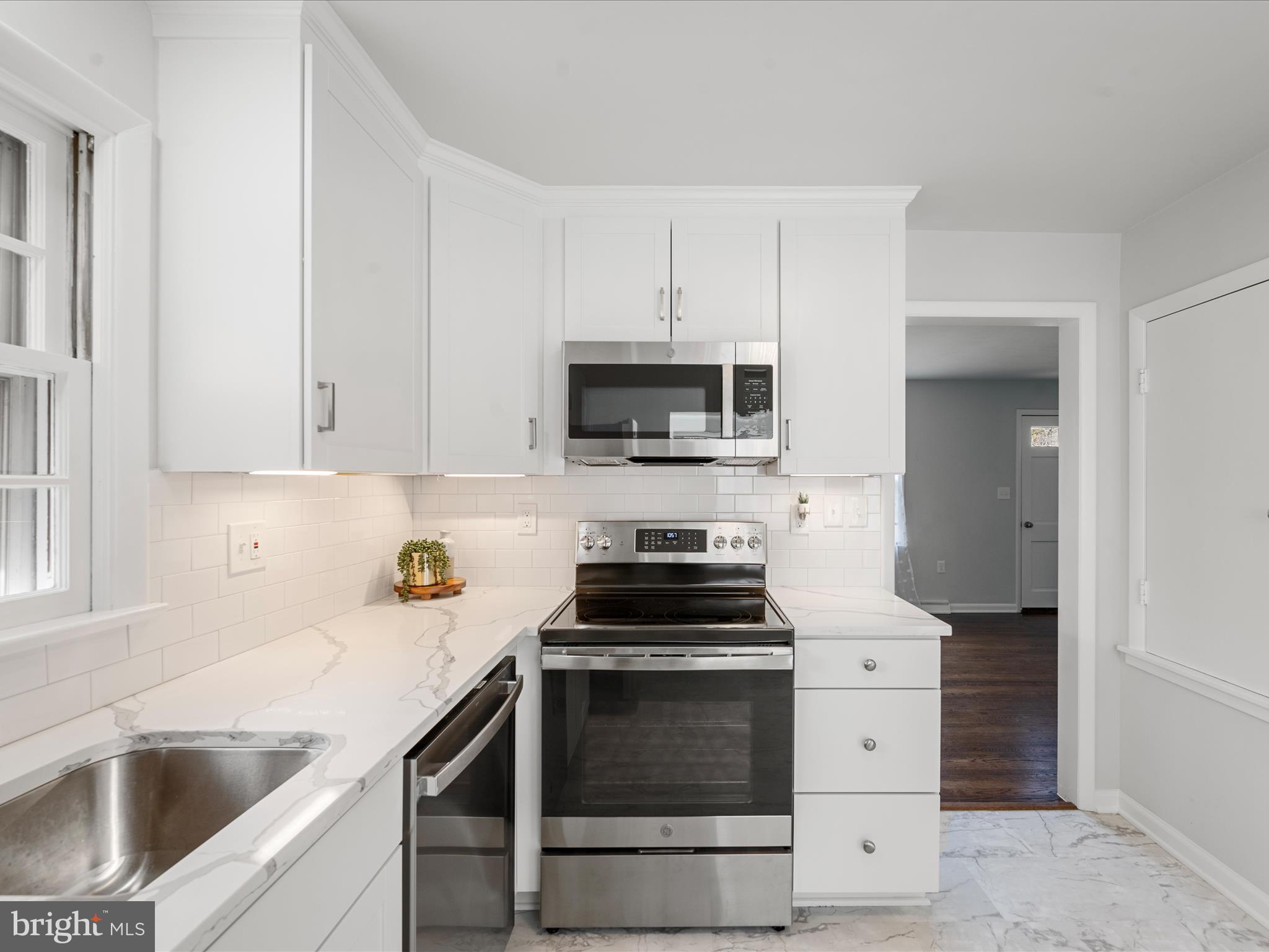 JOHNSON - Residential Lease