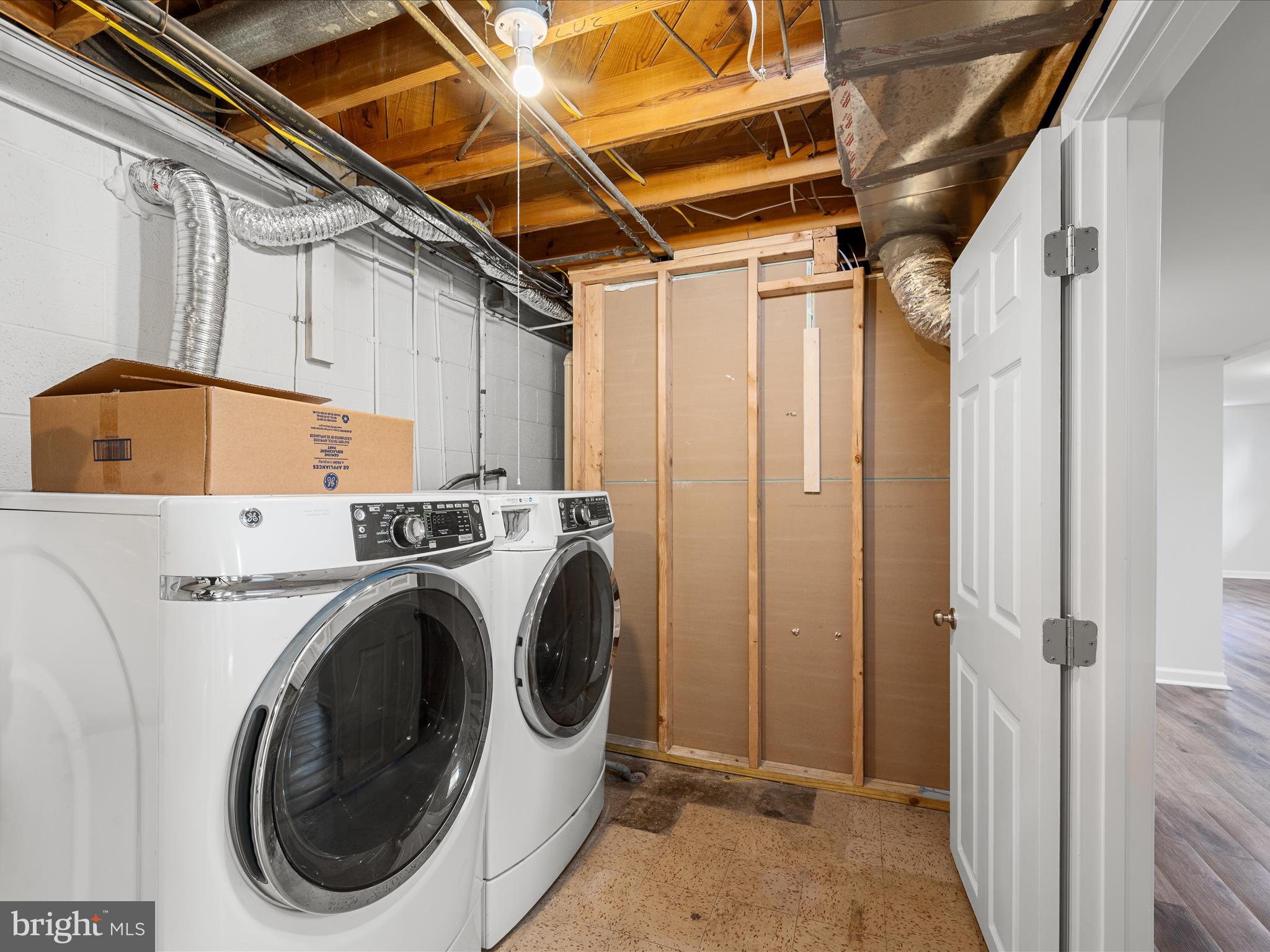 JOHNSON - Residential Lease