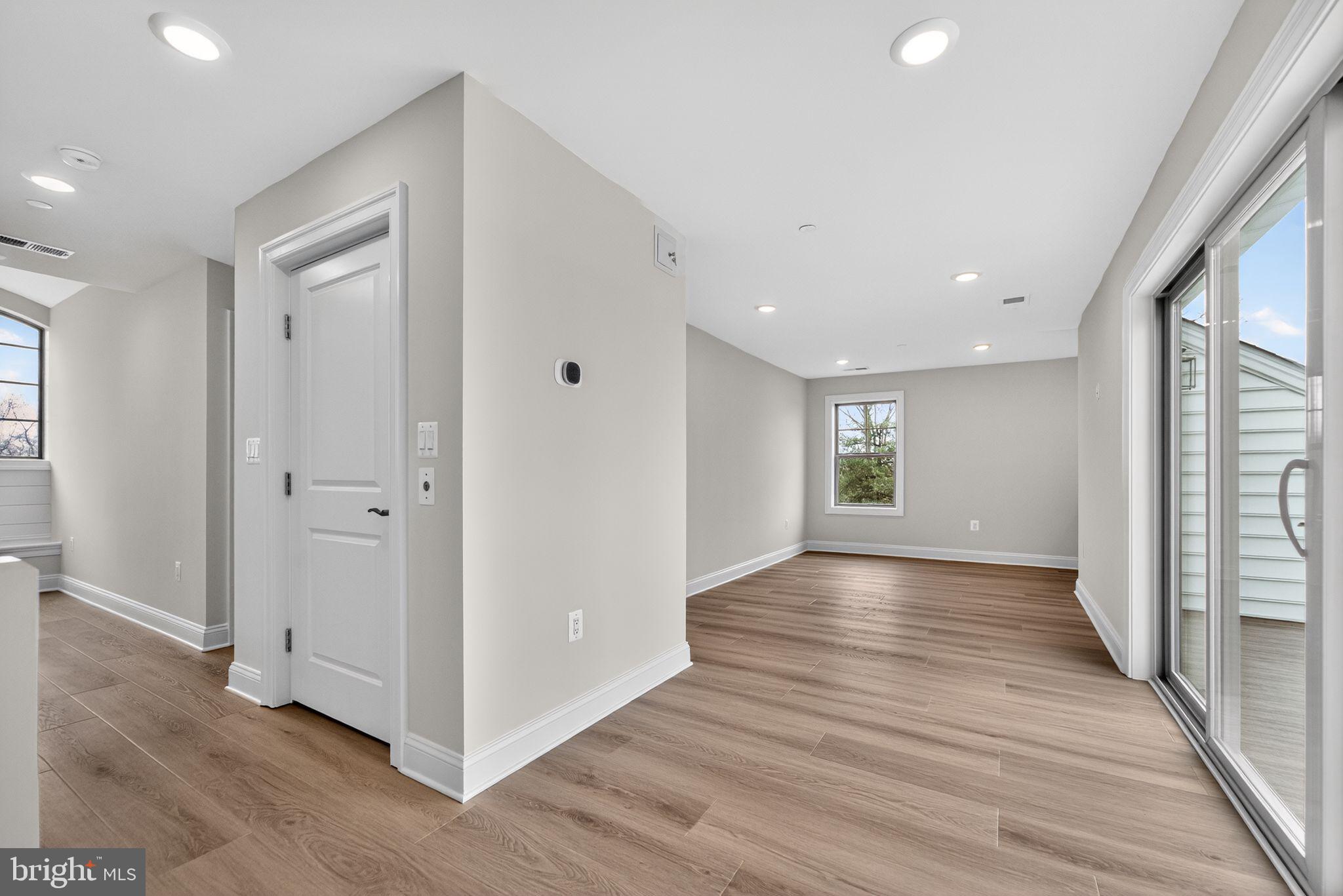 ROUND BAY - Residential