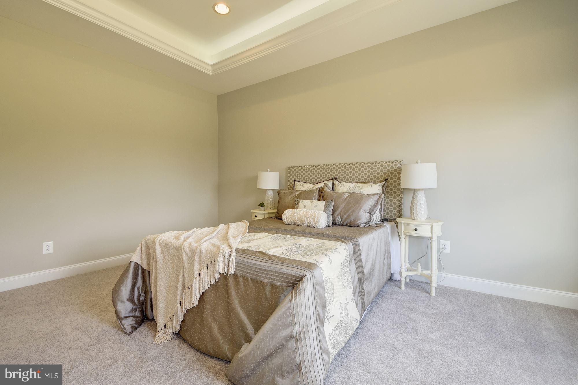 OAKDALE WOODS - Residential