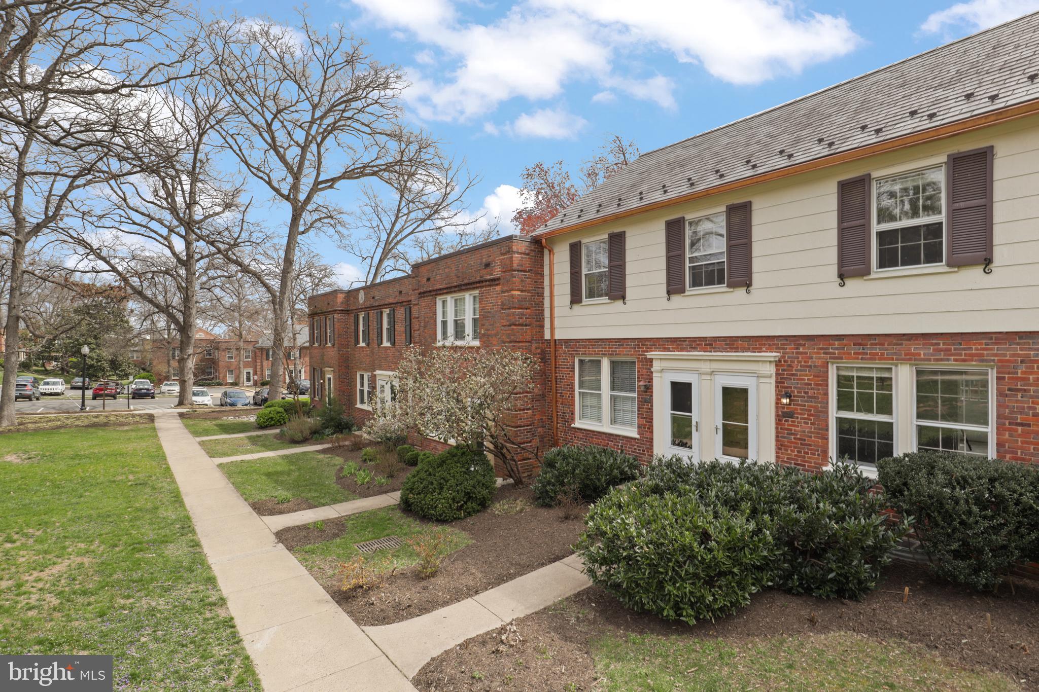 ARLINGTON VILLAGE - Residential