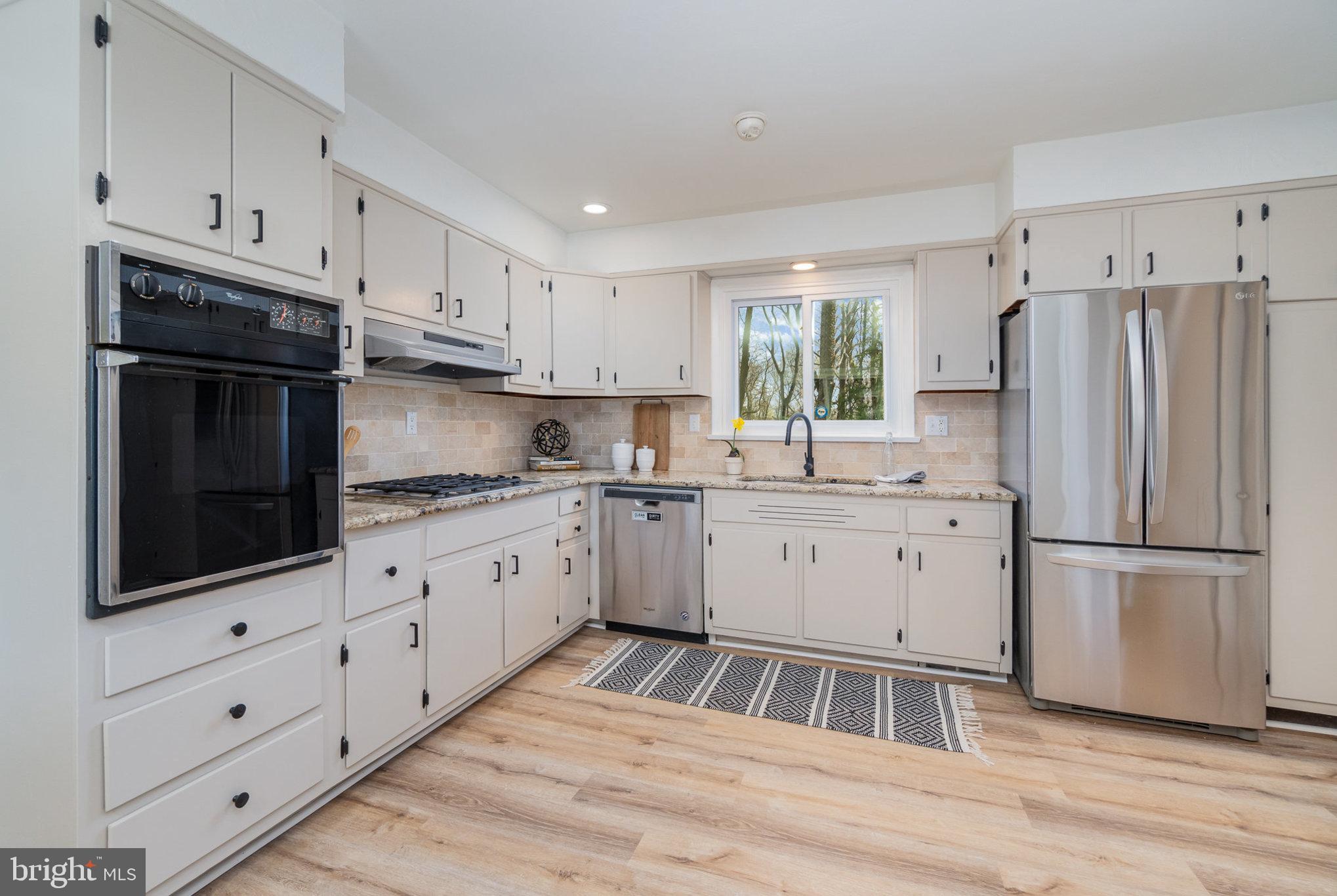 WINDING HILL HEIGHTS - Residential
