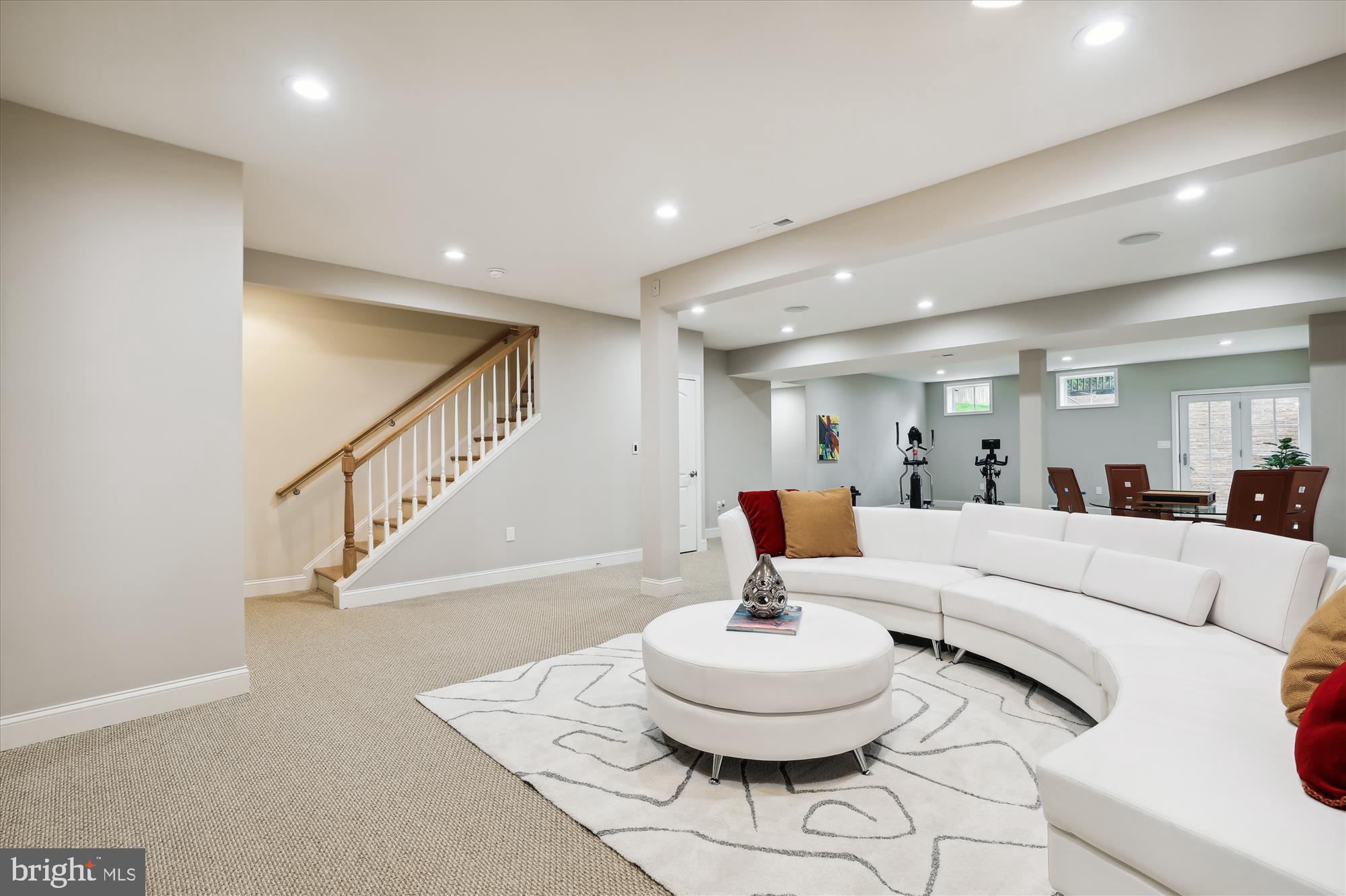 TYSONS CHASE - Residential