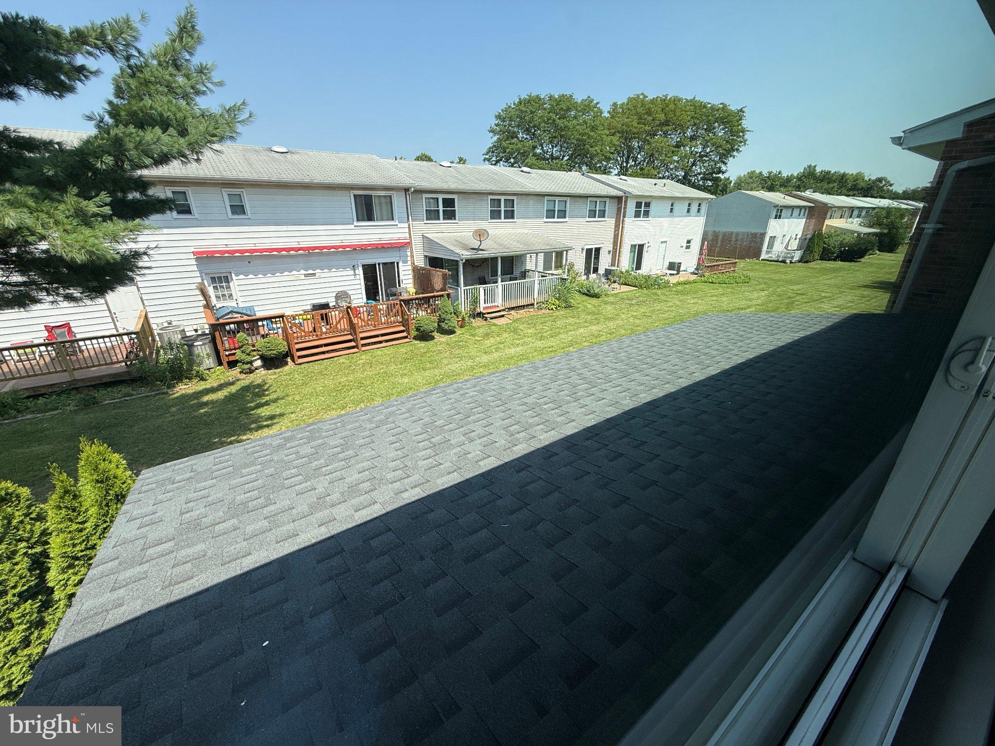 COUNTY DOWNE - Residential