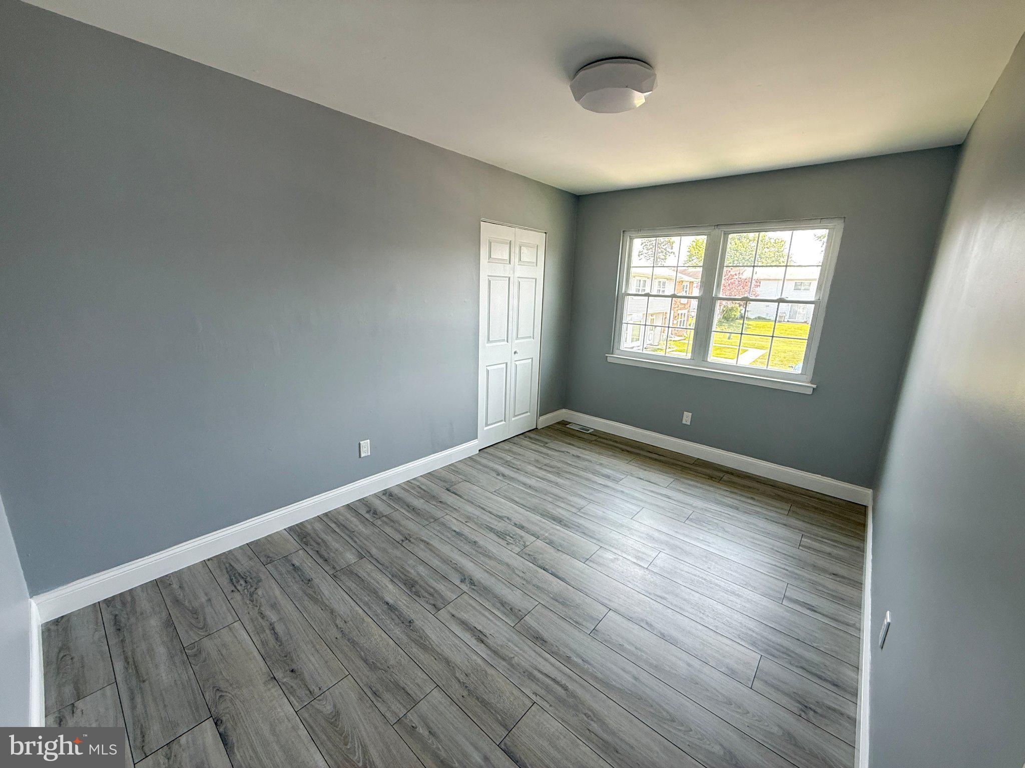 COUNTY DOWNE - Residential