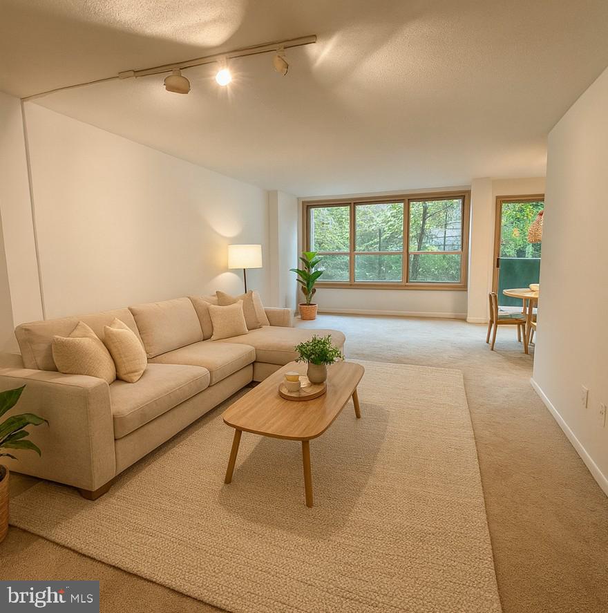 GREEN HILL - Residential