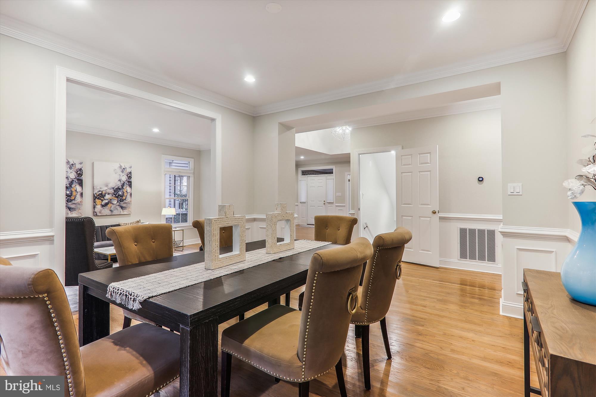 CHEVY CHASE - Residential