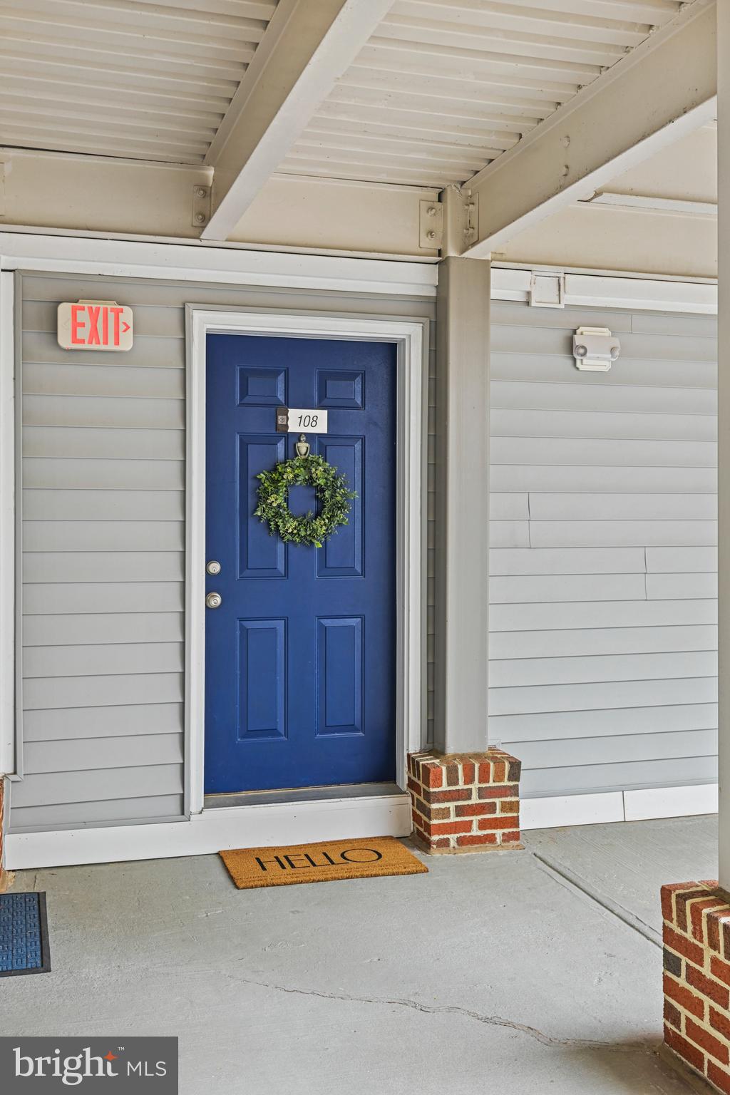 FOUR WINDS AT OAKTON - Residential