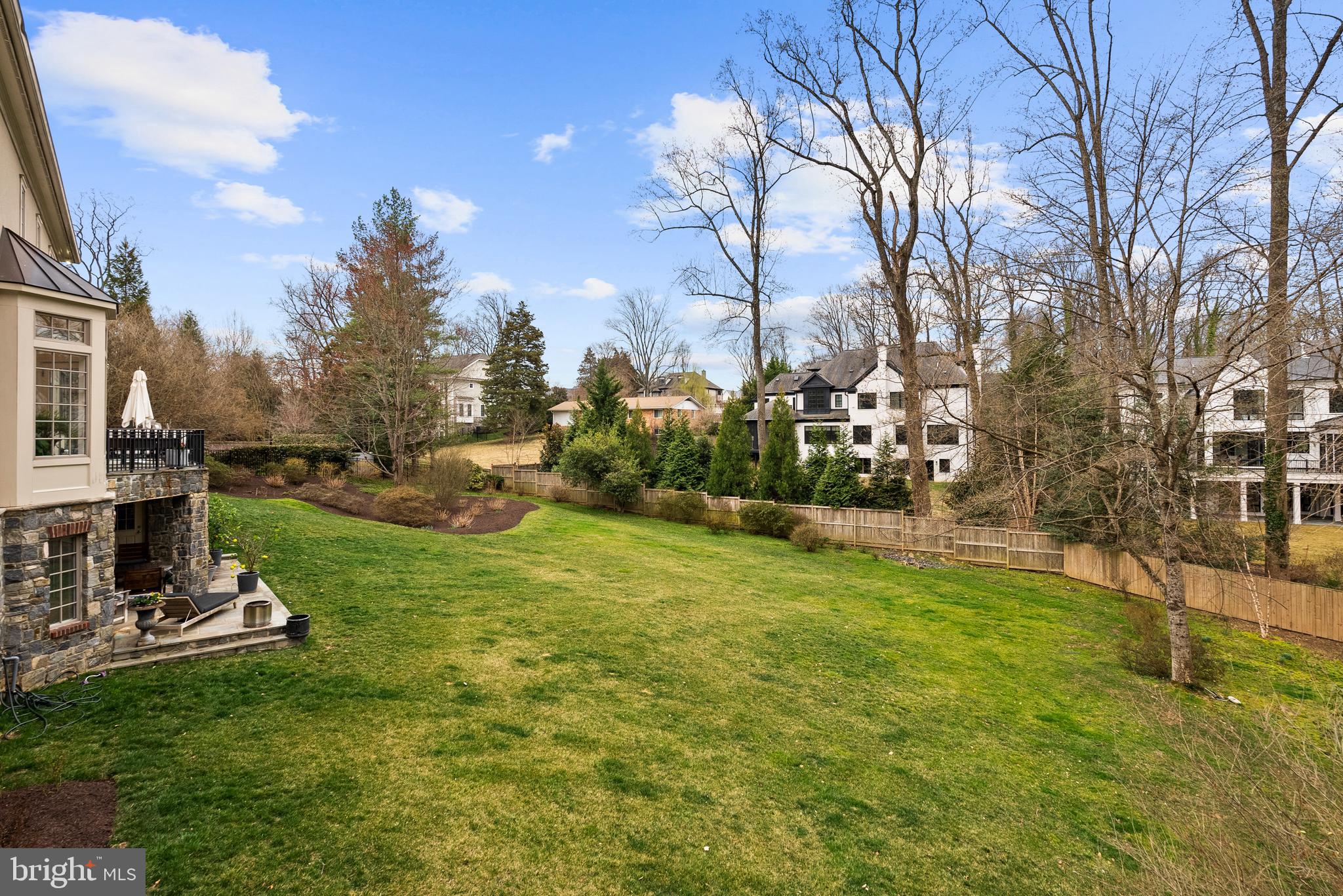 RIVER OAKS - Residential