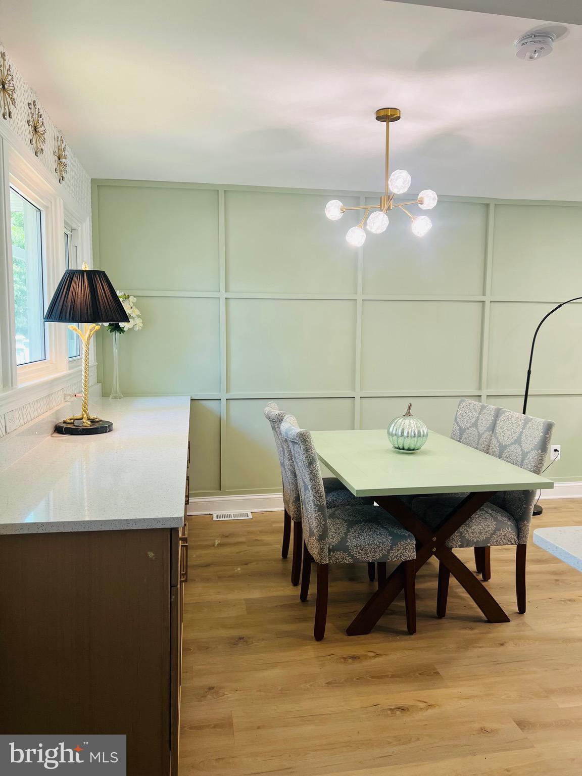 WOODSIDE - Residential