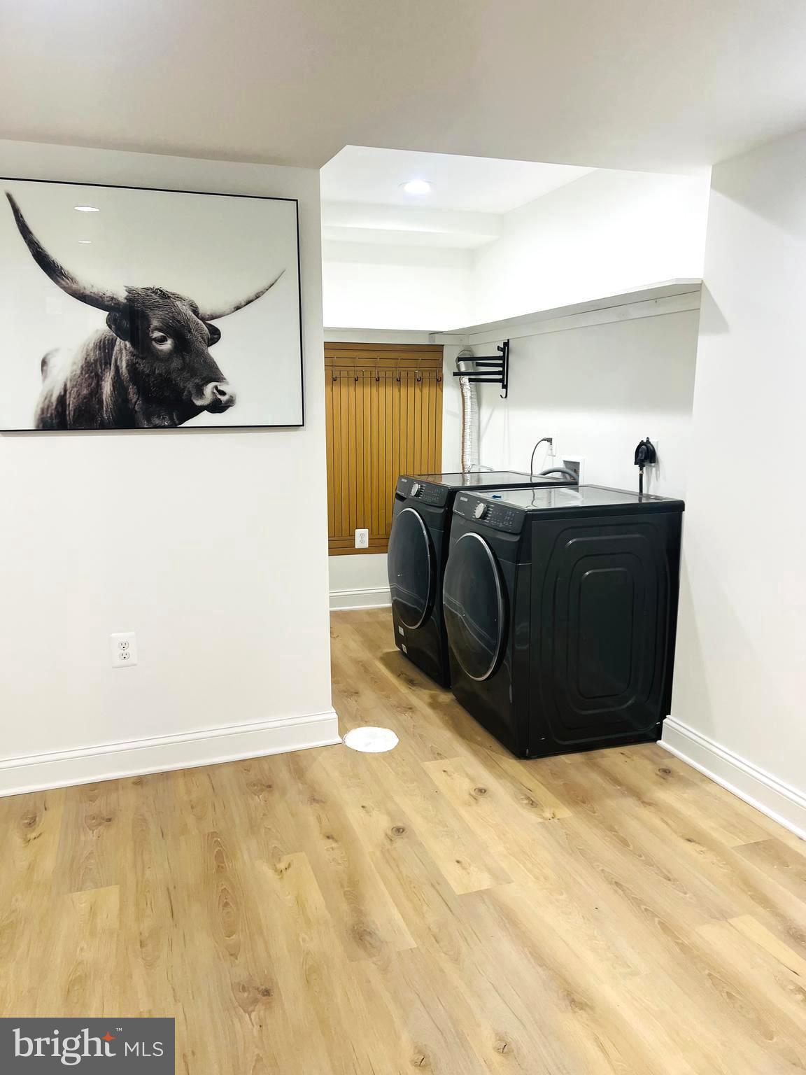 WOODSIDE - Residential