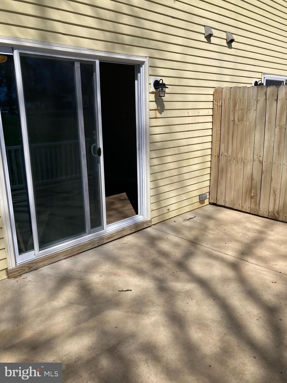 ABERDEEN HILLS - Residential Lease