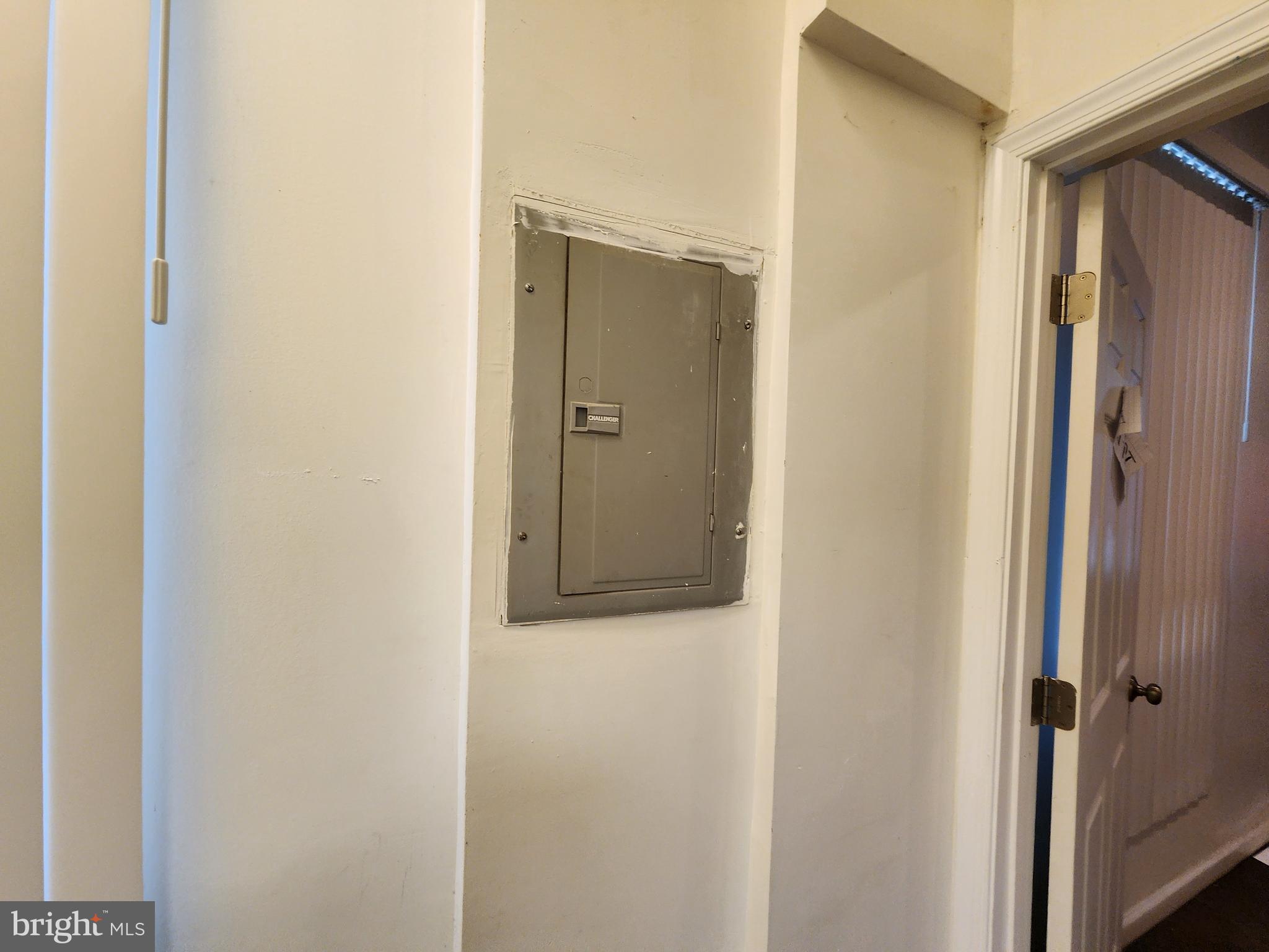 SANDTOWN-WINCHESTER - Commercial Sale