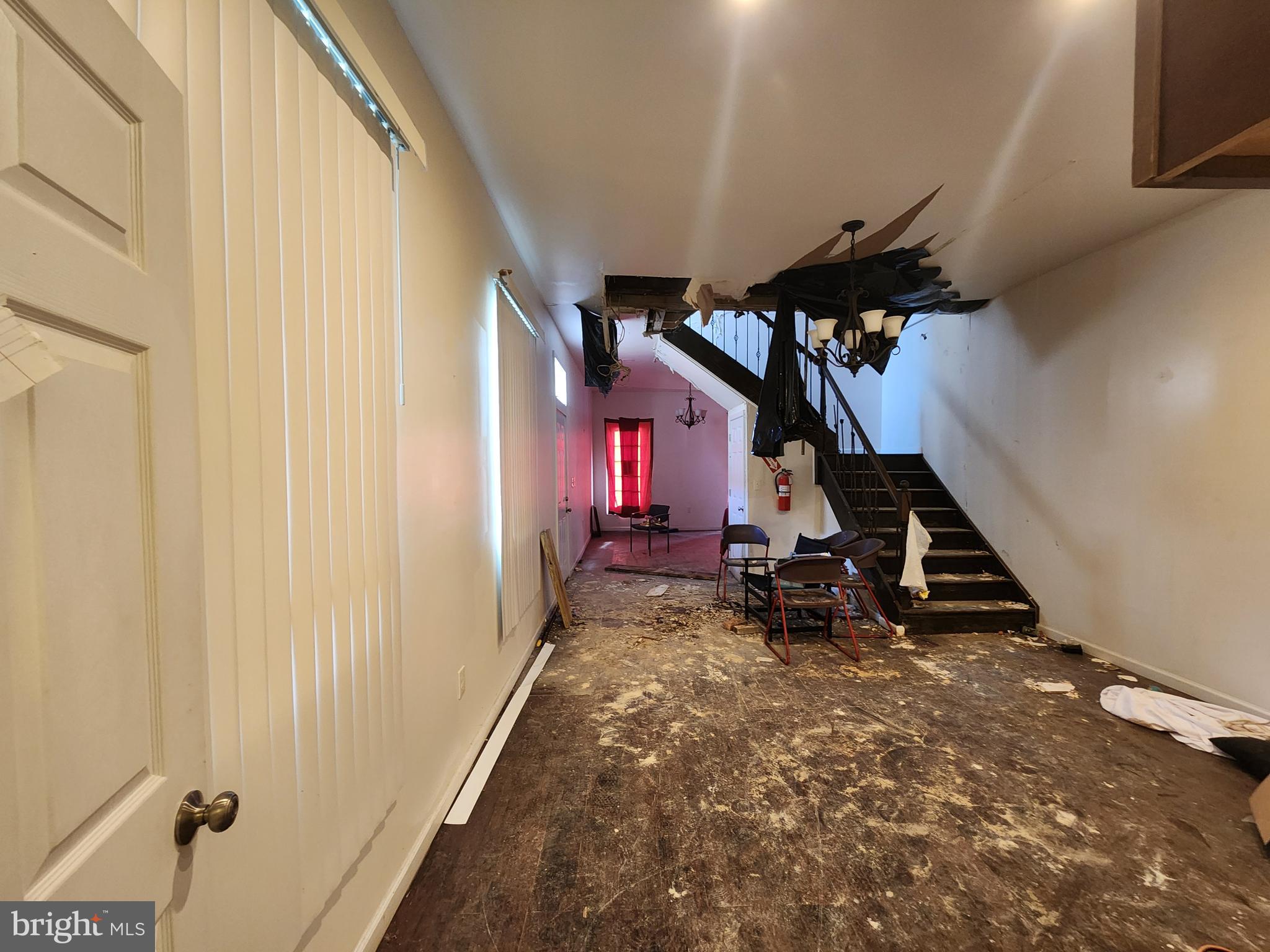 SANDTOWN-WINCHESTER - Commercial Sale