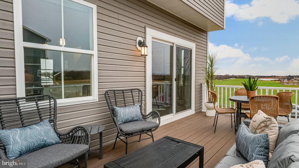 RED CLOVER MEADOWS - Residential