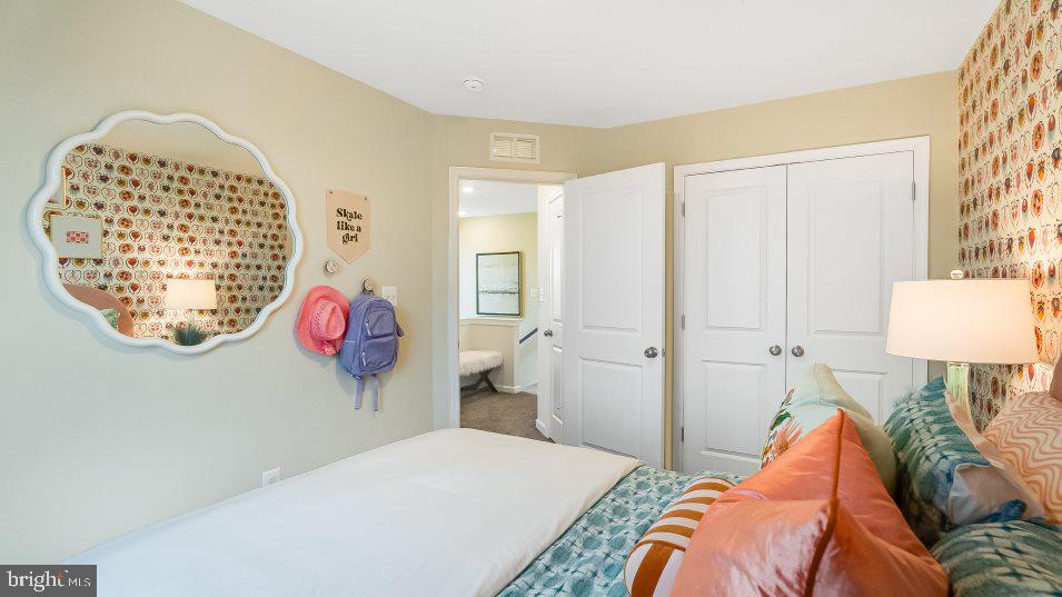 RED CLOVER MEADOWS - Residential