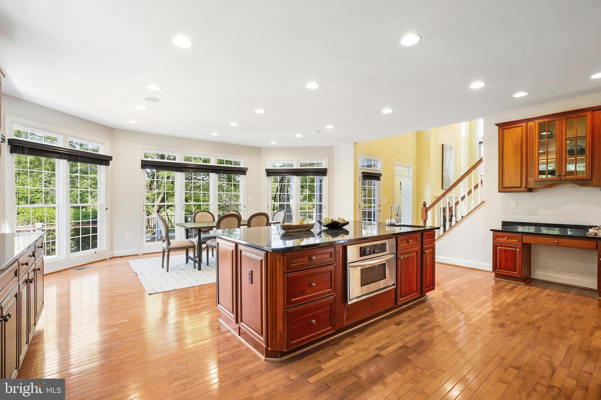 BROOKEFIELD - Residential