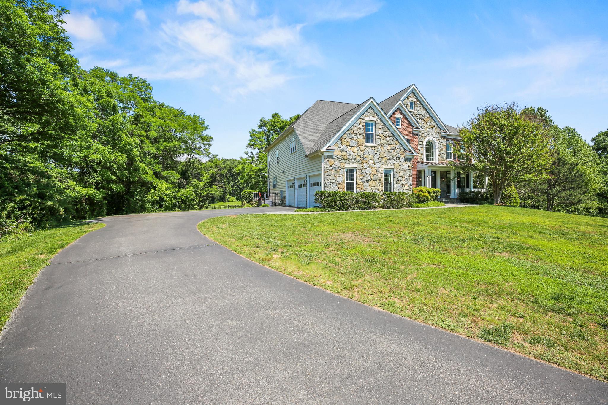 BROOKEFIELD - Residential