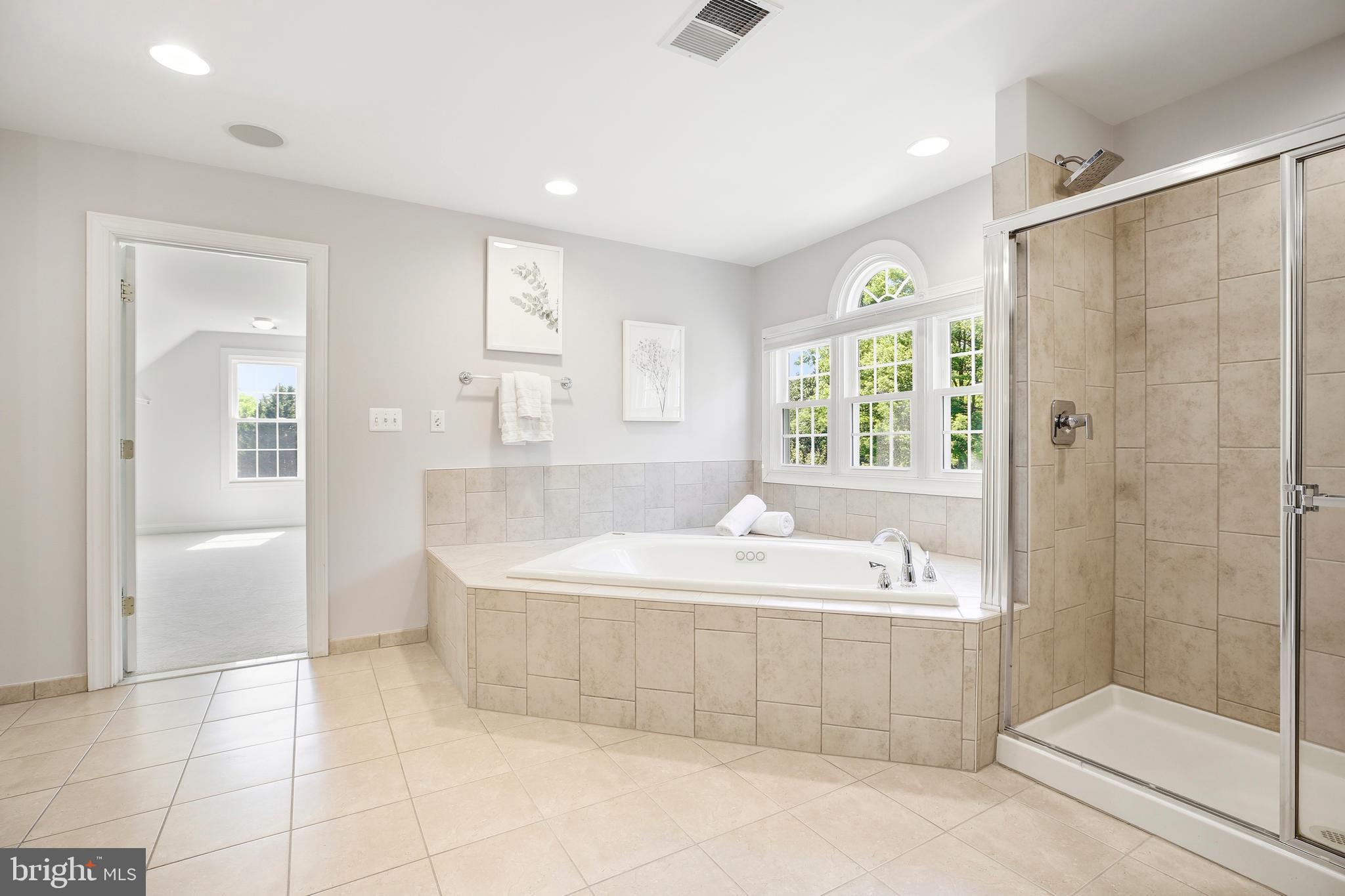 BROOKEFIELD - Residential