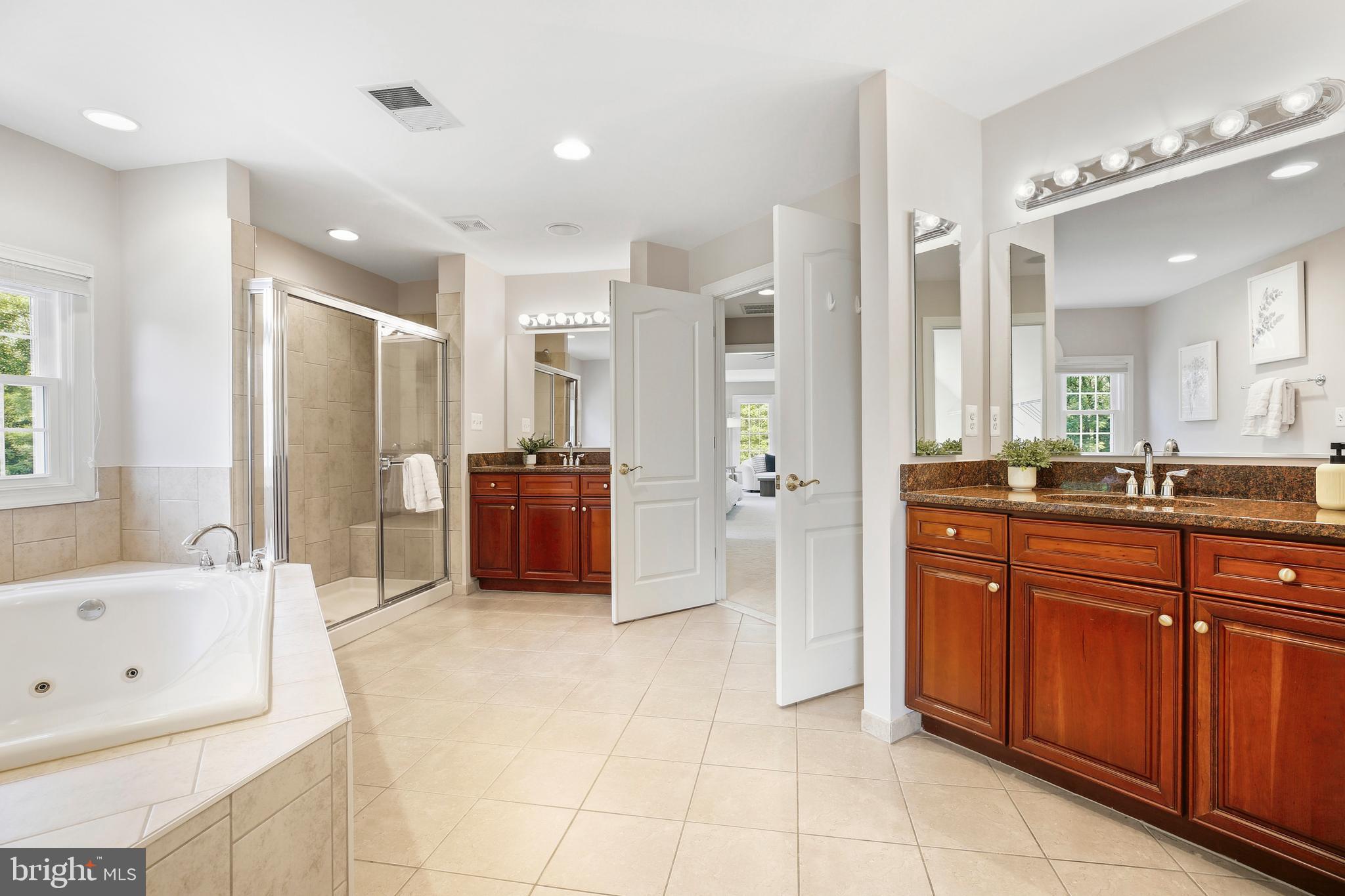 BROOKEFIELD - Residential