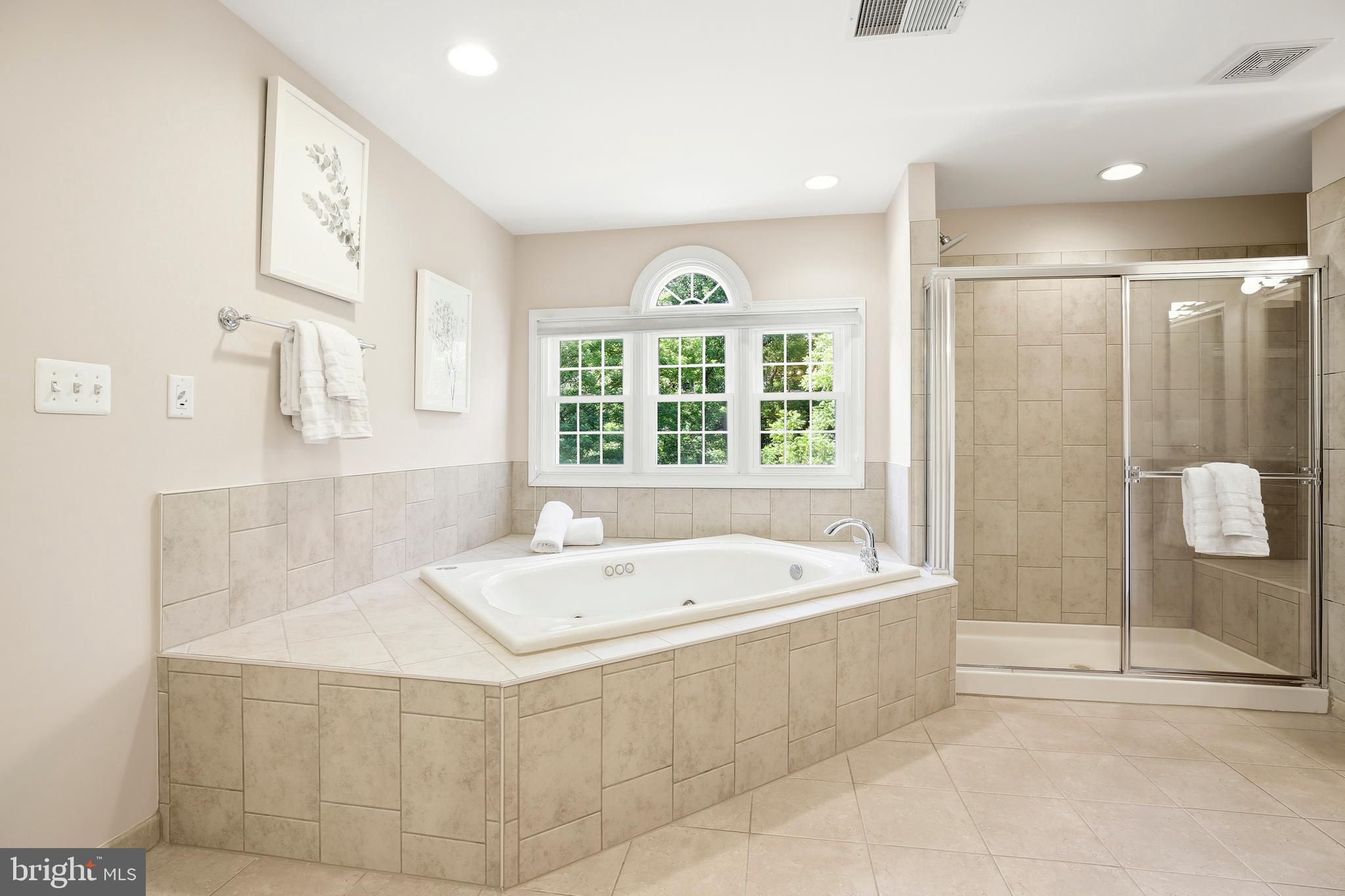 BROOKEFIELD - Residential