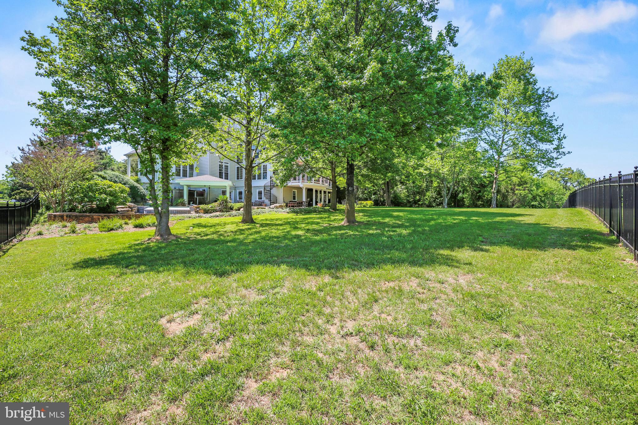 BROOKEFIELD - Residential