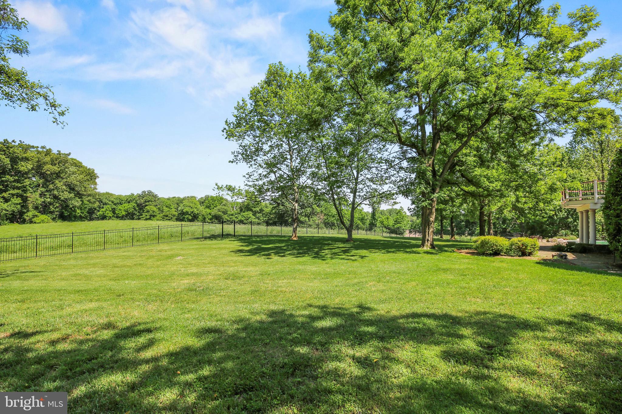BROOKEFIELD - Residential
