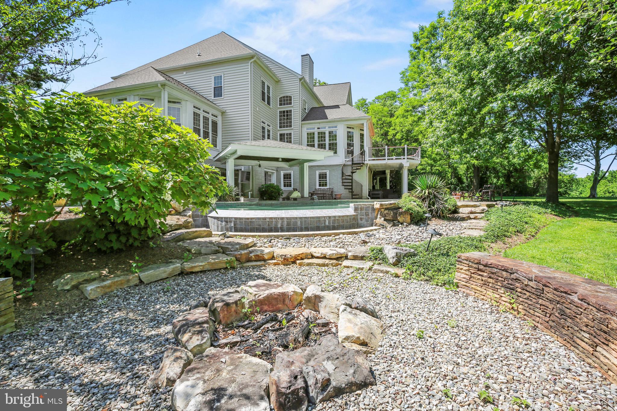 BROOKEFIELD - Residential