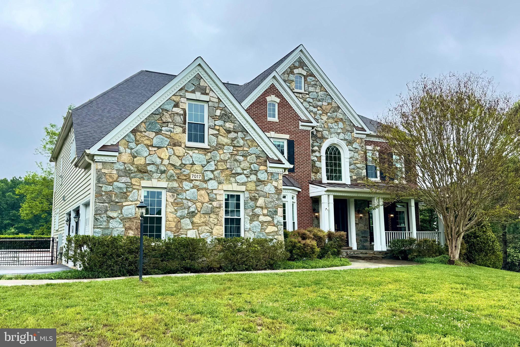 BROOKEFIELD - Residential