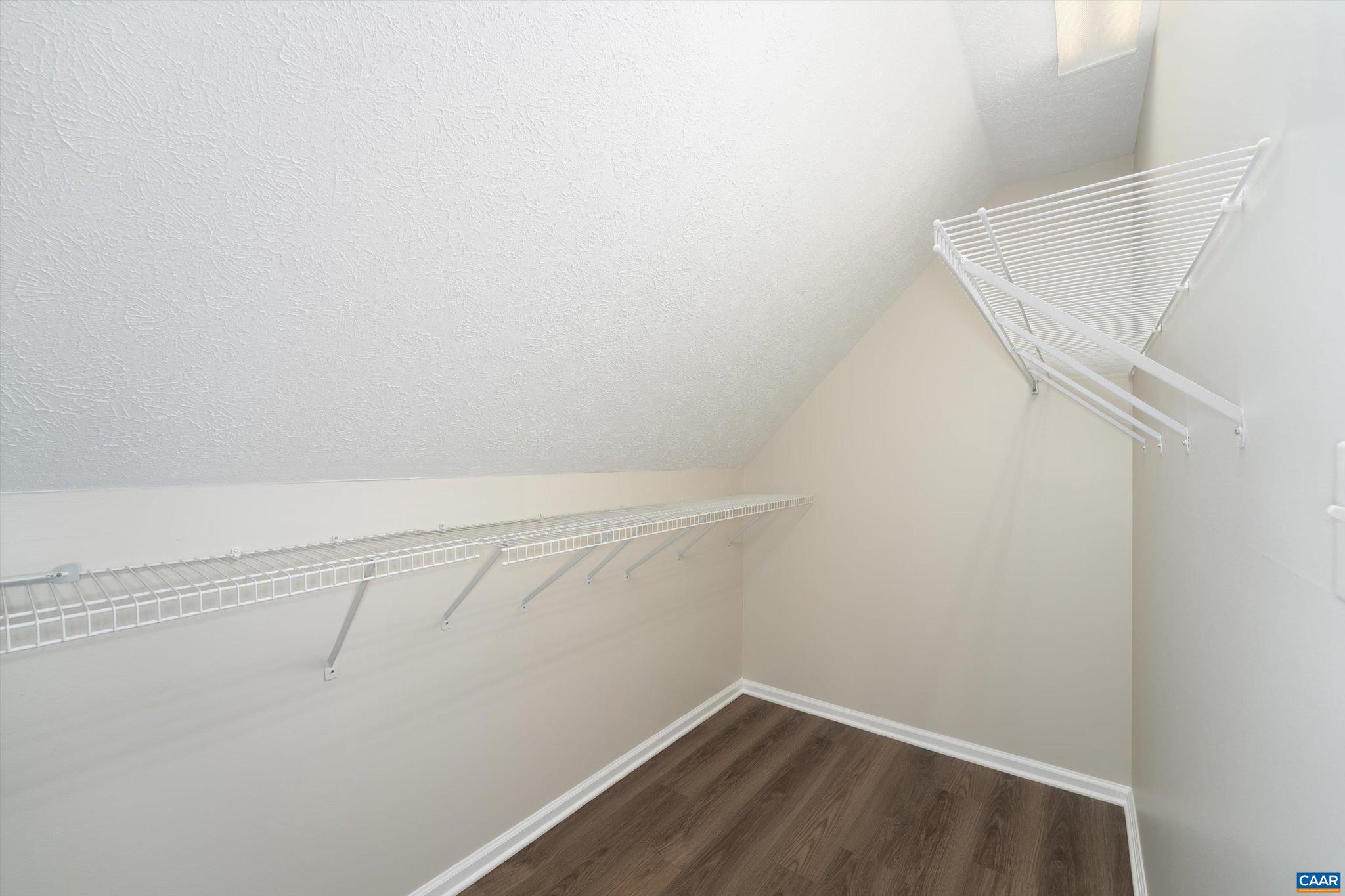 VALLEY VIEW ESTATES - Residential