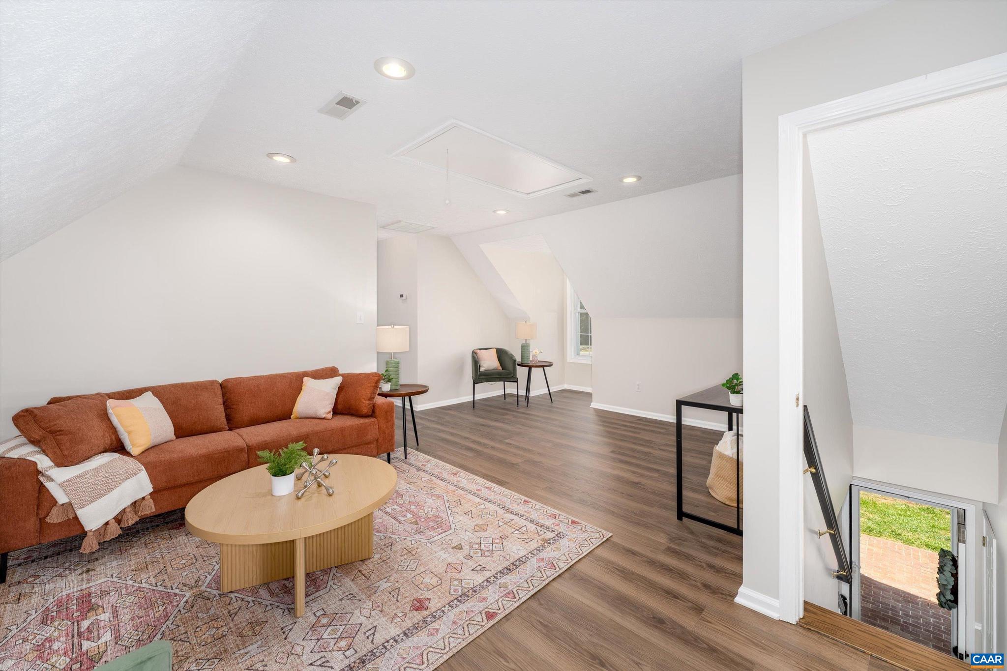VALLEY VIEW ESTATES - Residential