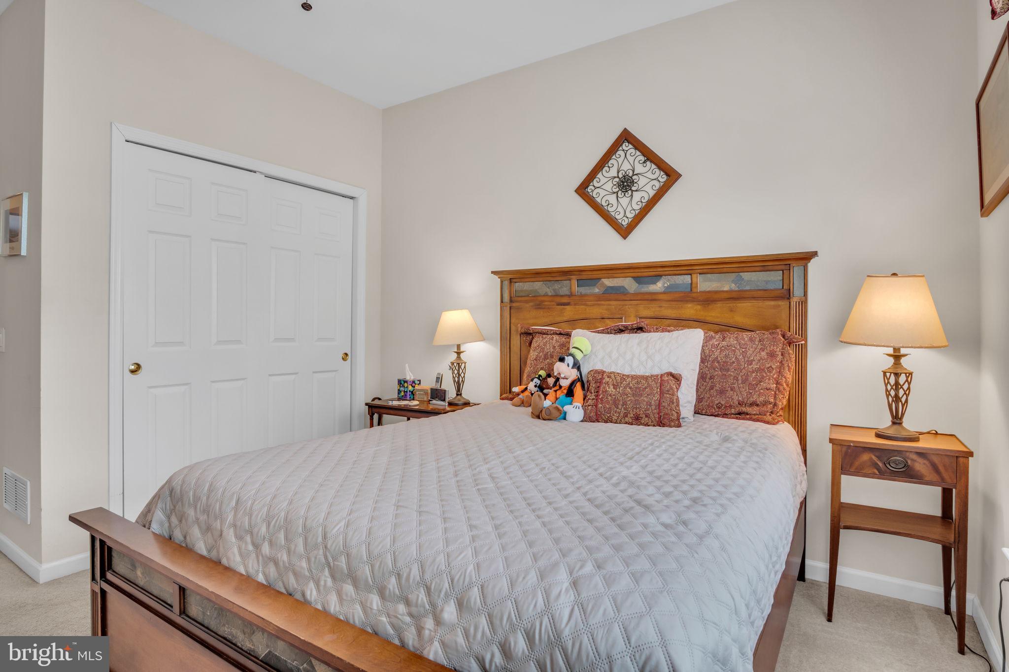 TRADITIONS OF AMERICA AT SILVER SPRING - Residential