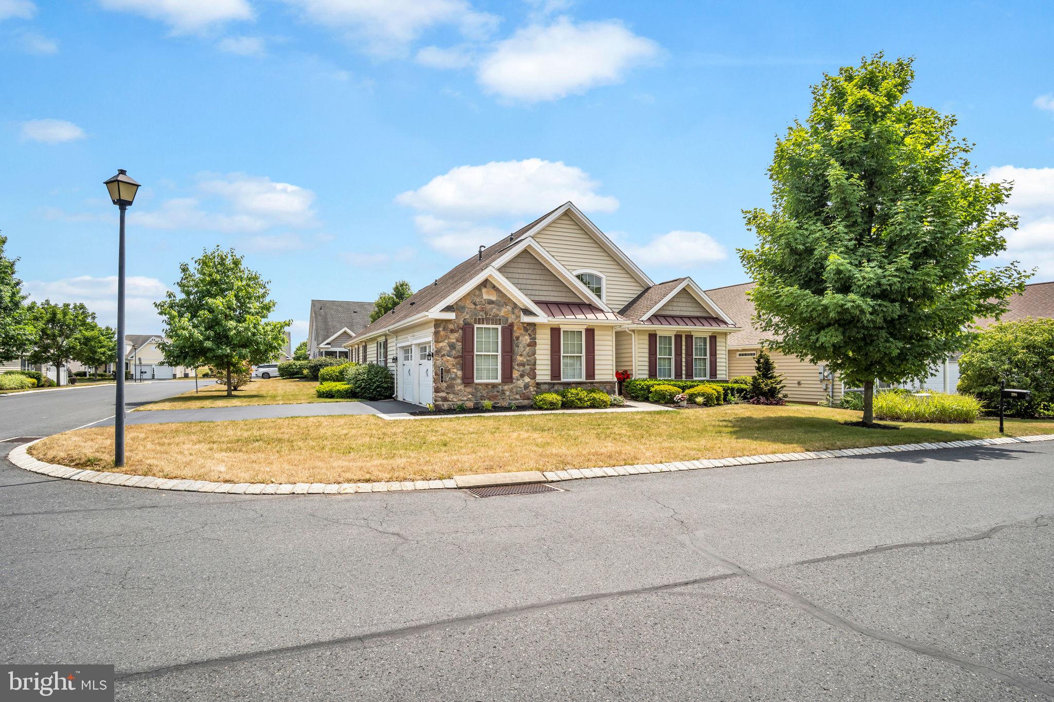 TRADITIONS OF AMERICA AT SILVER SPRING - Residential