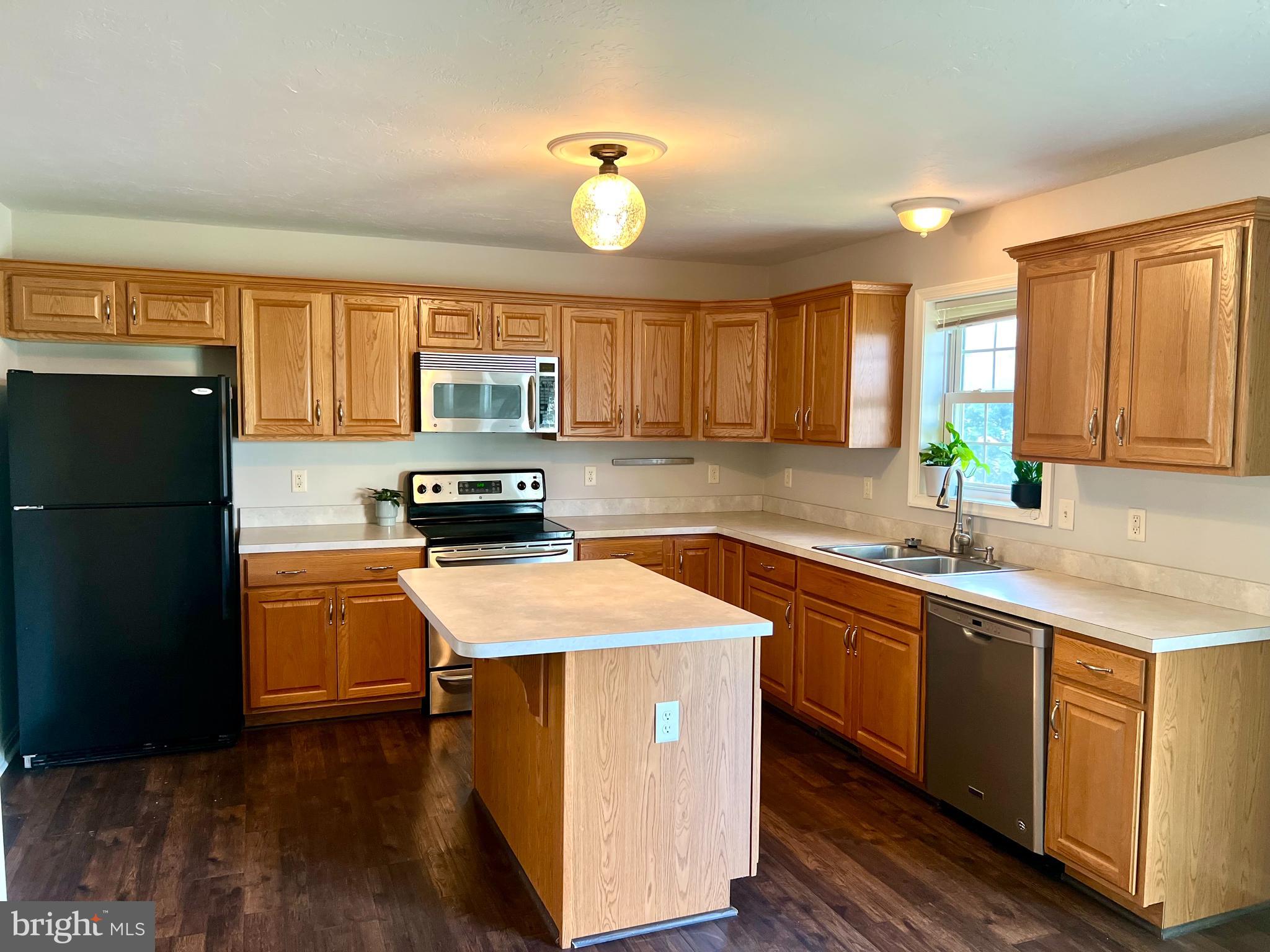 CEDARBROOK ESTATES - Residential