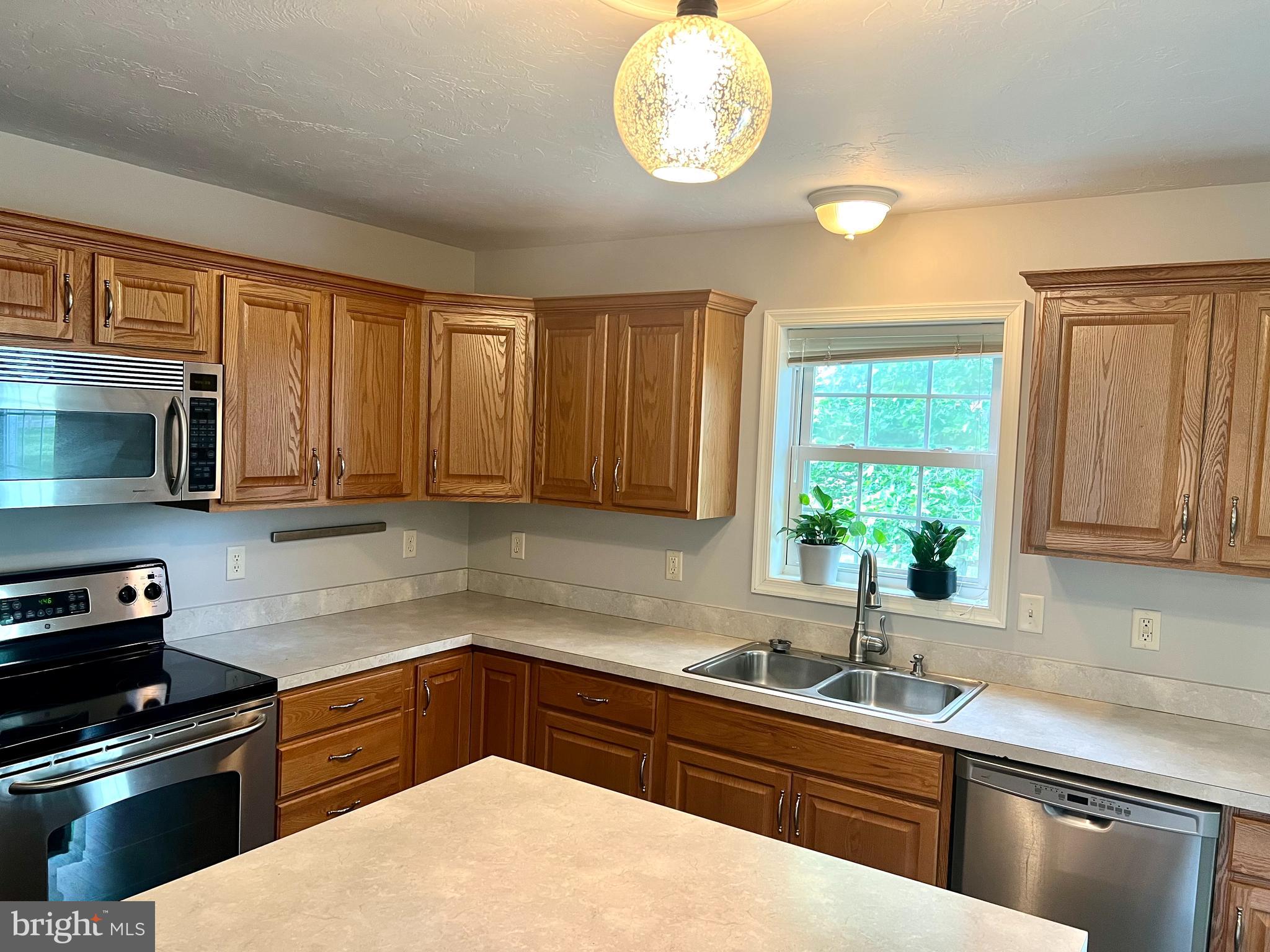 CEDARBROOK ESTATES - Residential