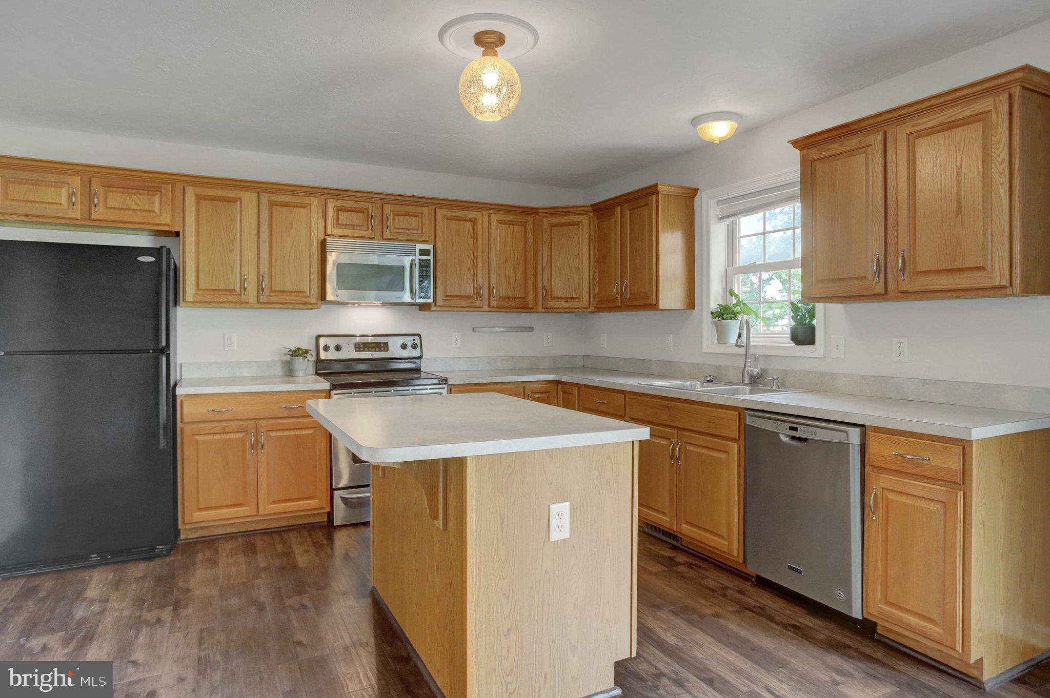CEDARBROOK ESTATES - Residential
