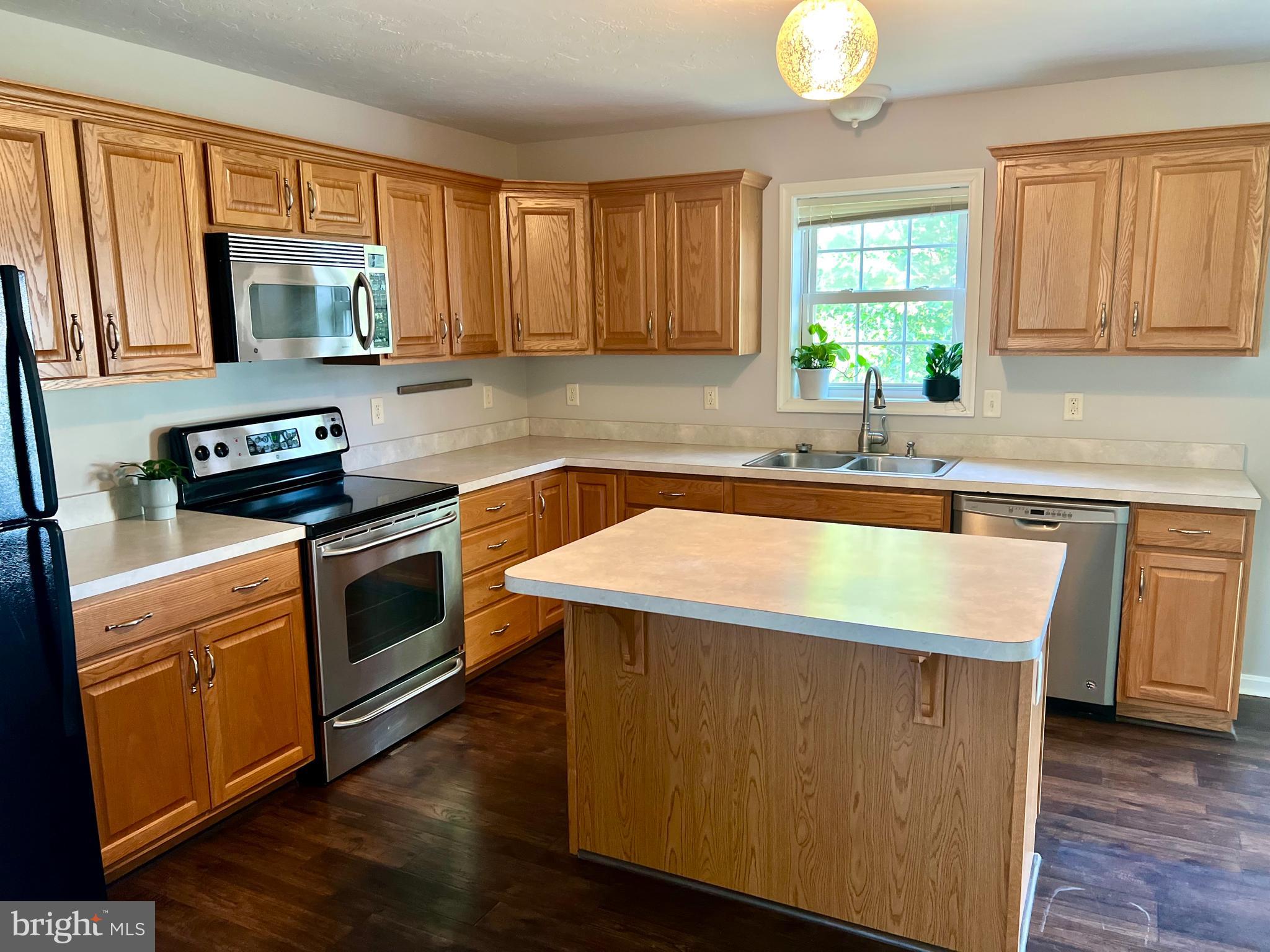 CEDARBROOK ESTATES - Residential