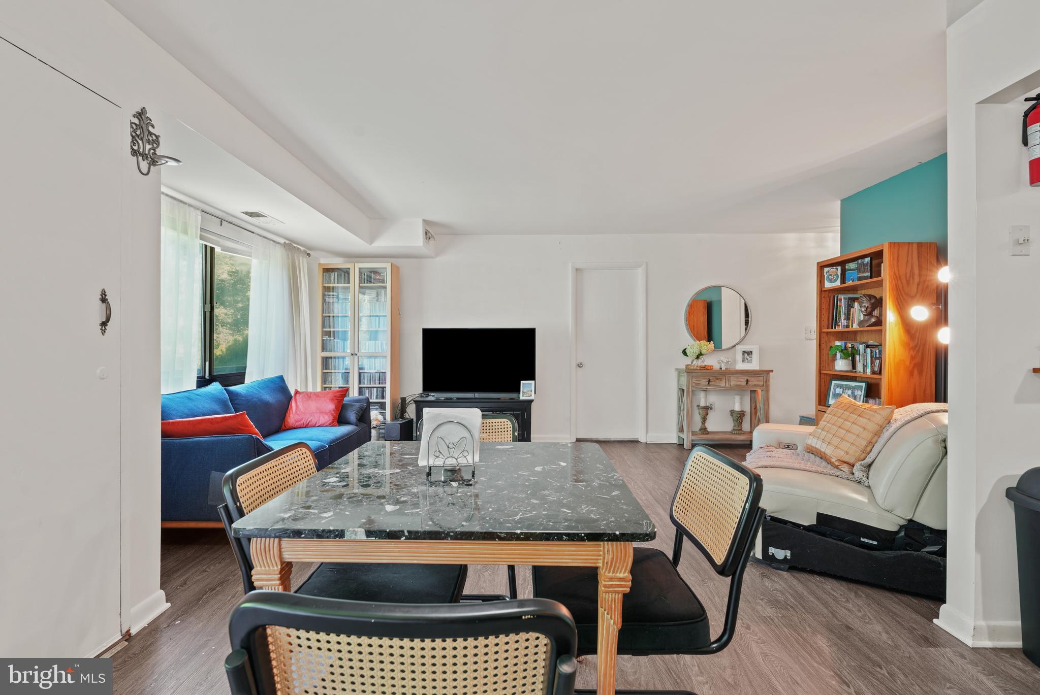 VILLAGE OF LONG REACH - Residential