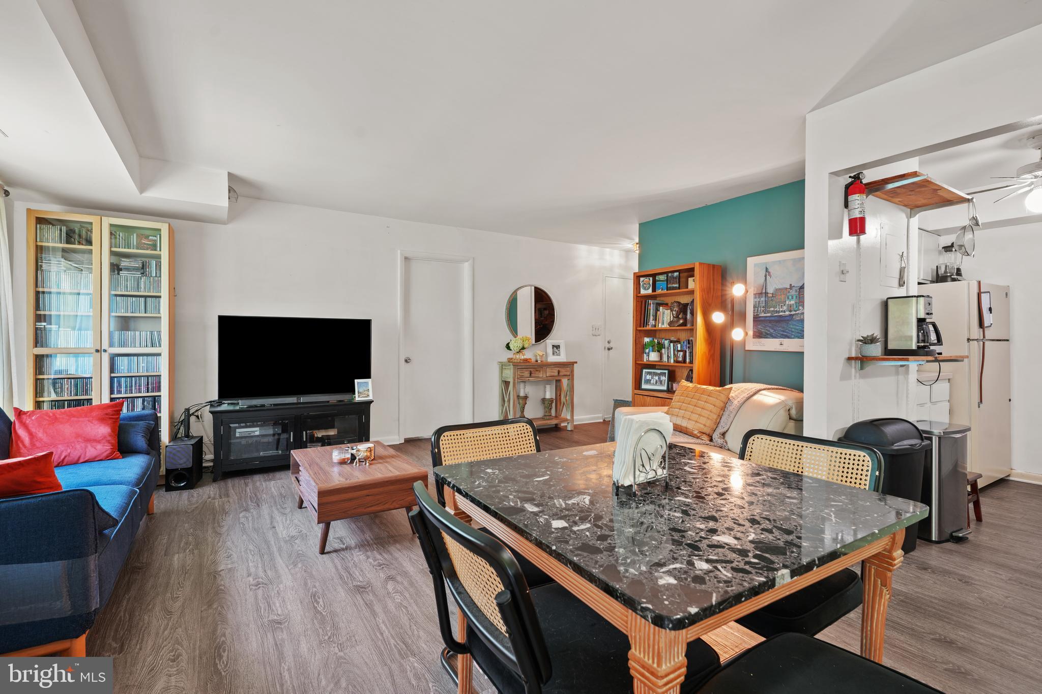 VILLAGE OF LONG REACH - Residential