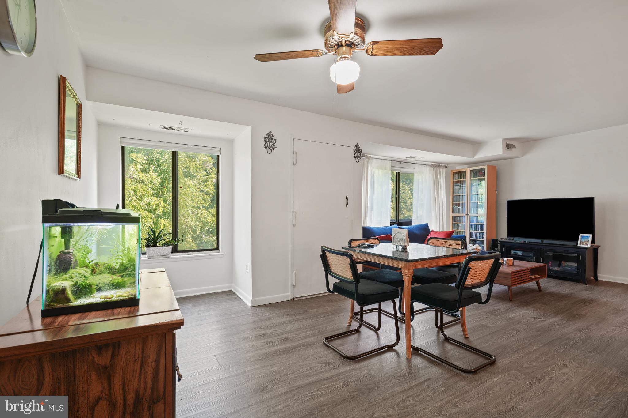VILLAGE OF LONG REACH - Residential