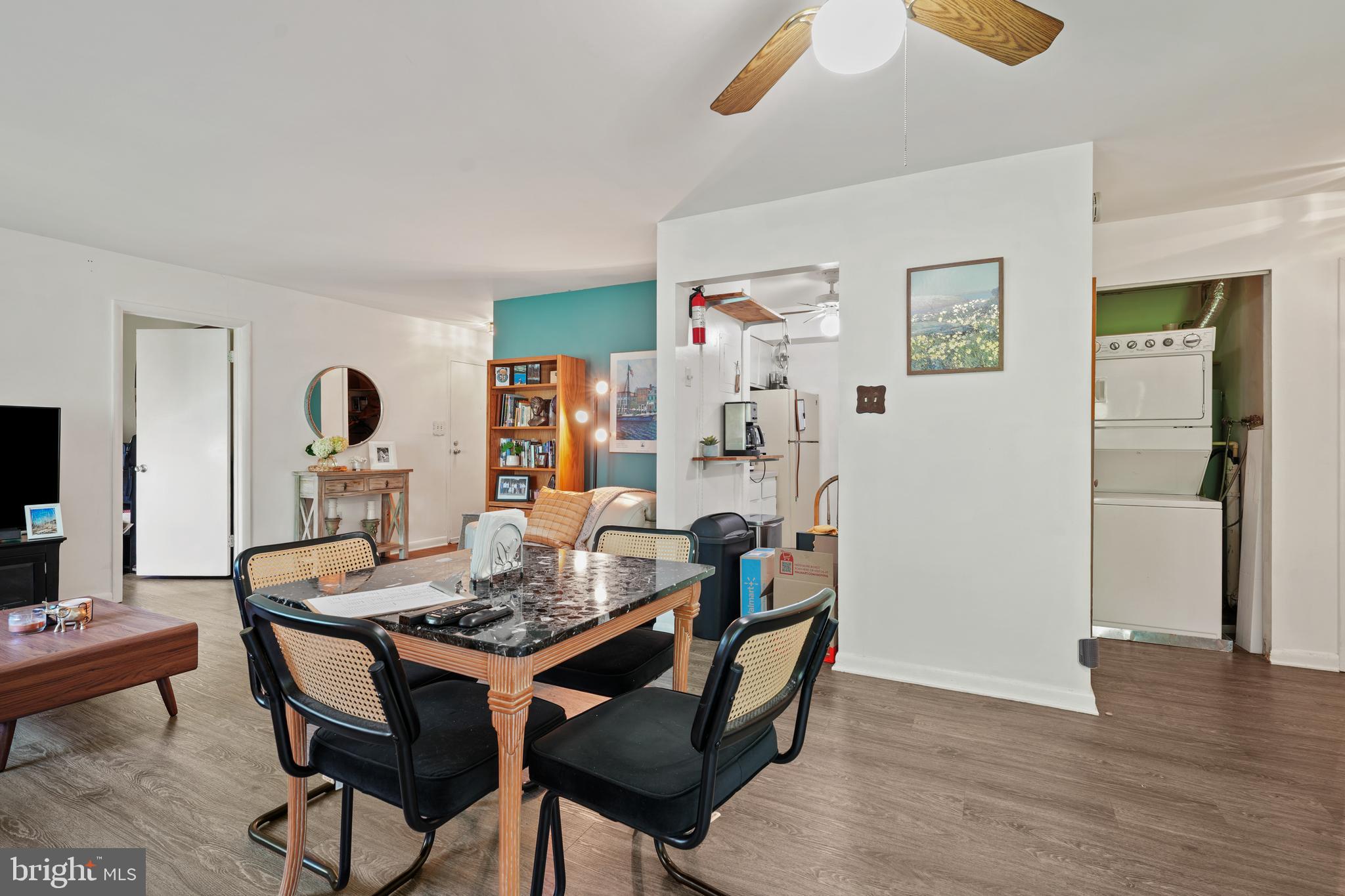 VILLAGE OF LONG REACH - Residential