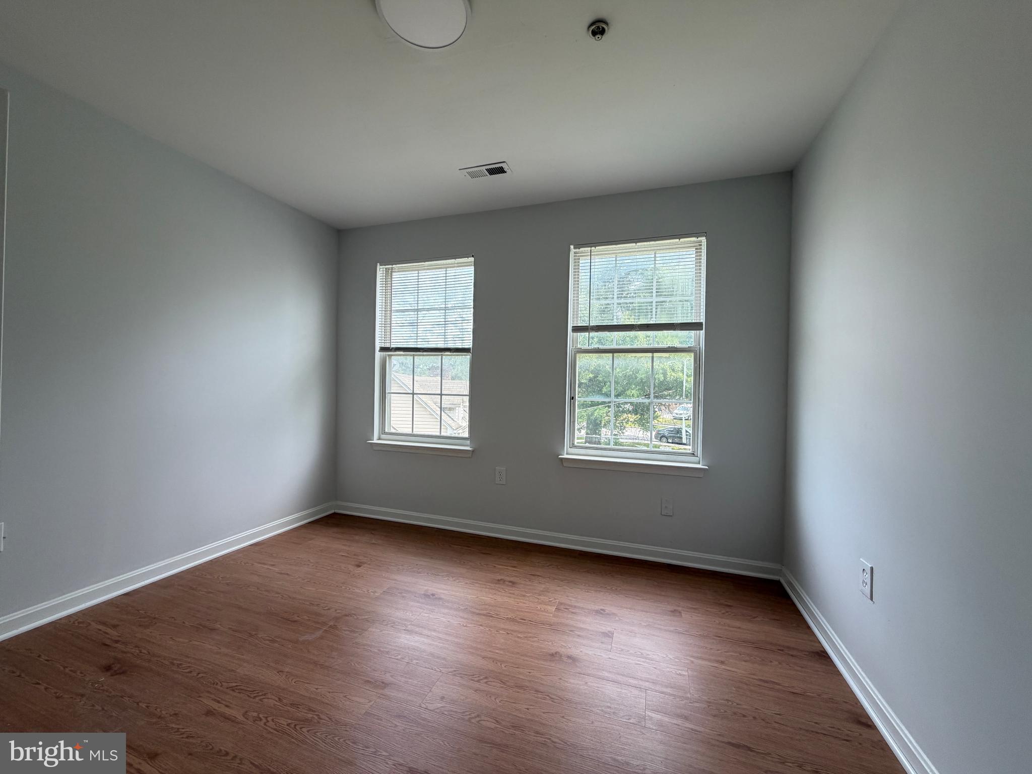 WEST LANHAM - Residential