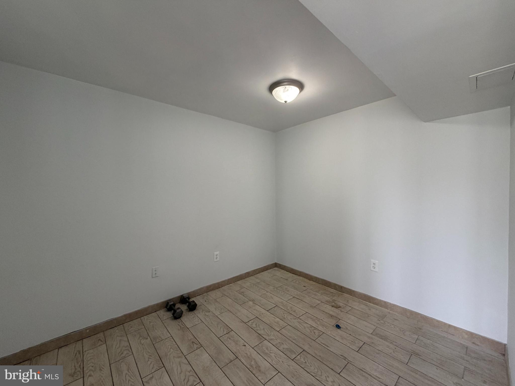 WEST LANHAM - Residential