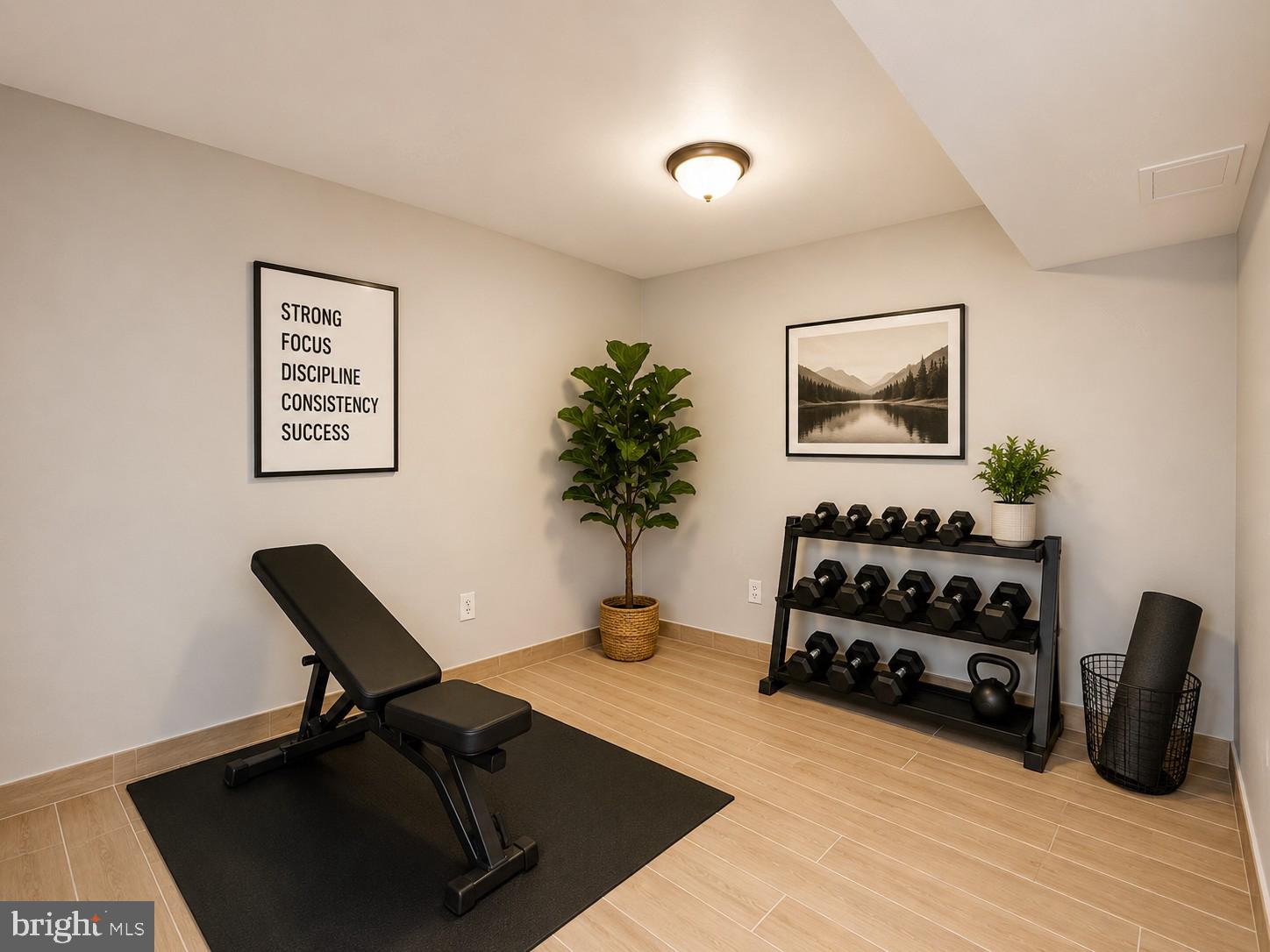 WEST LANHAM - Residential