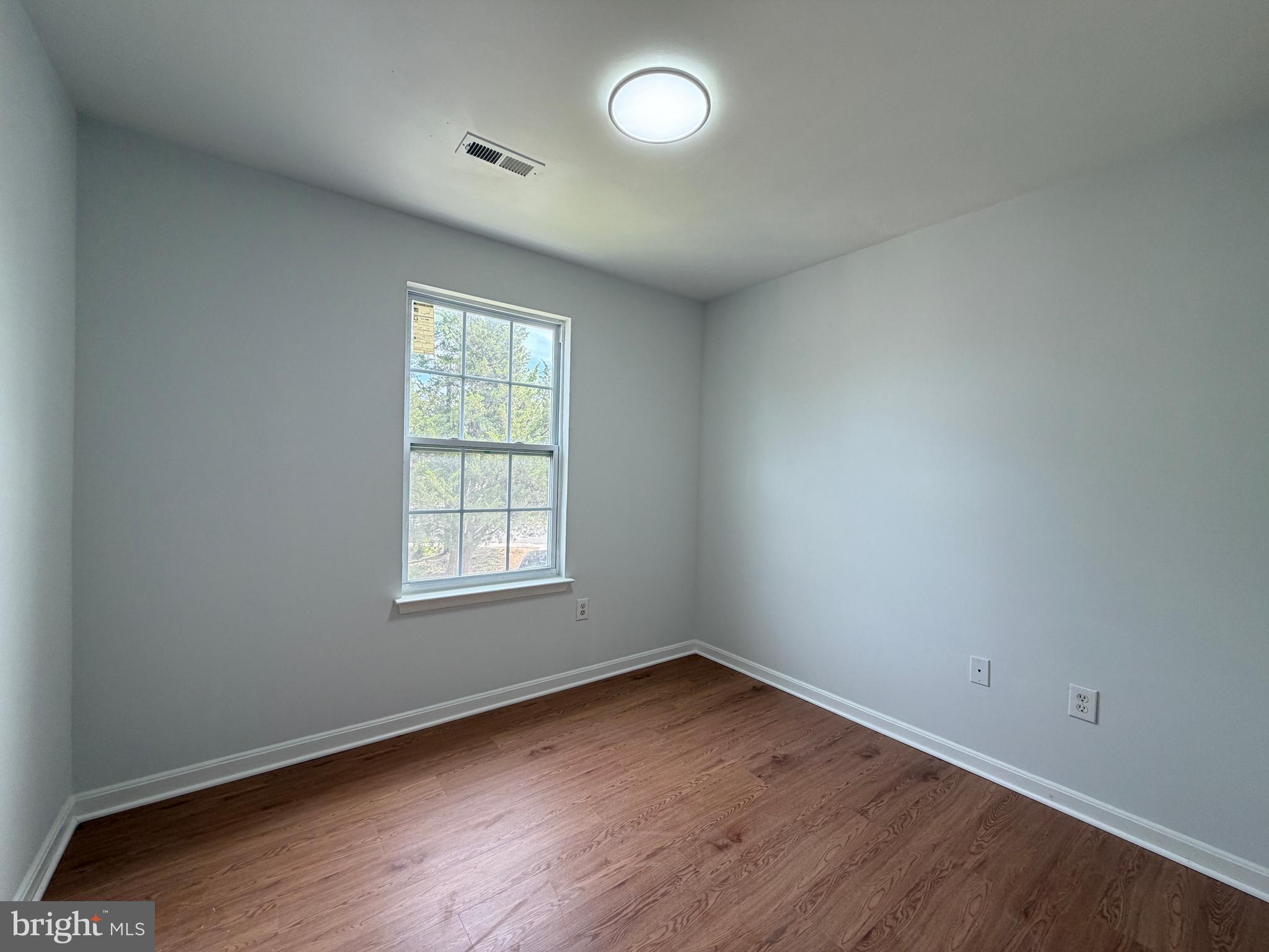 WEST LANHAM - Residential