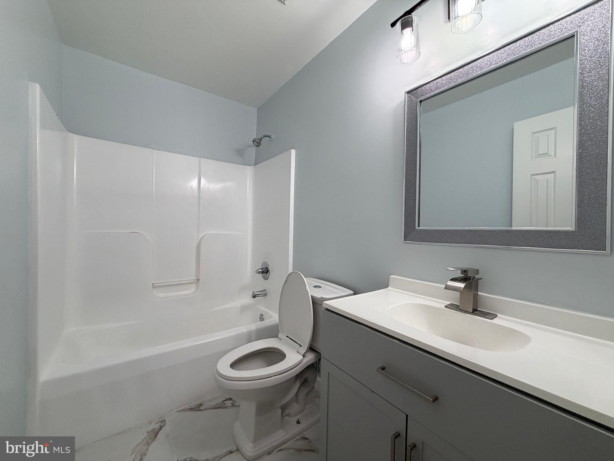 WEST LANHAM - Residential